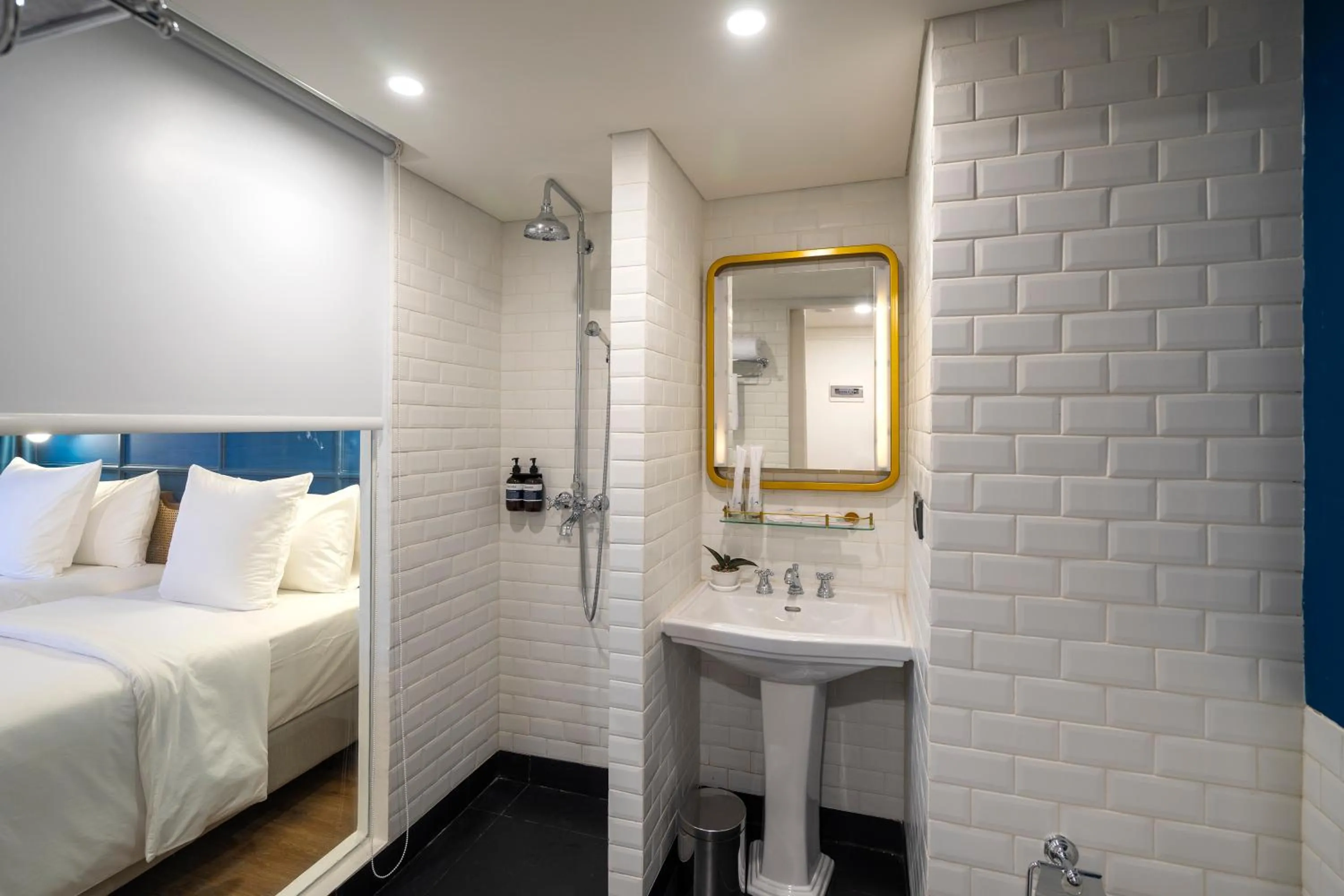 Shower, Bed in Vasaka Maison Bandung