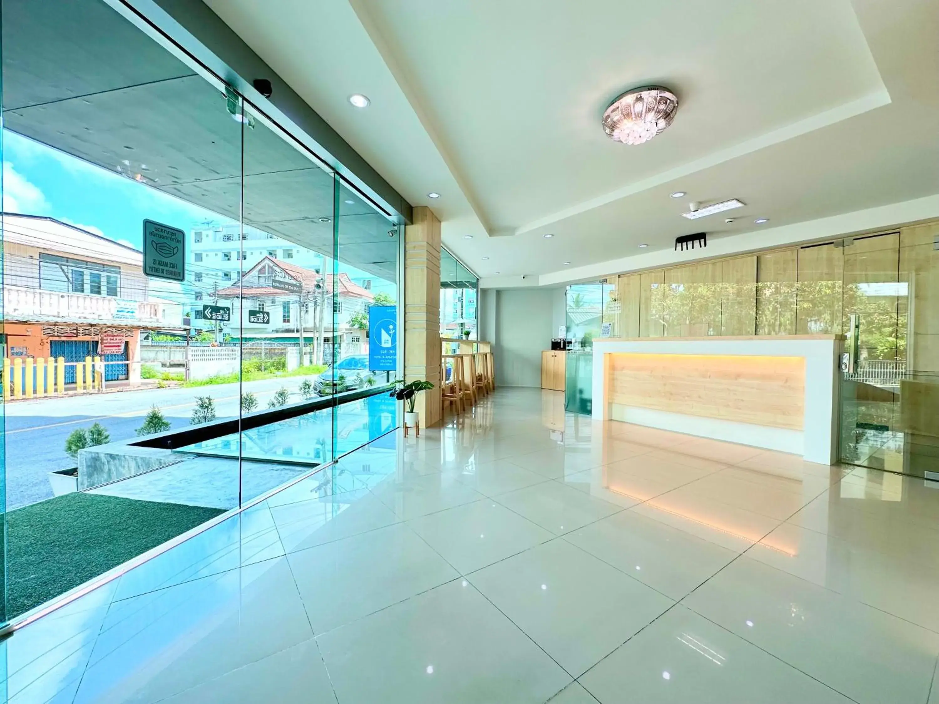 Property building in Sun Inn Property building in Sun Inn