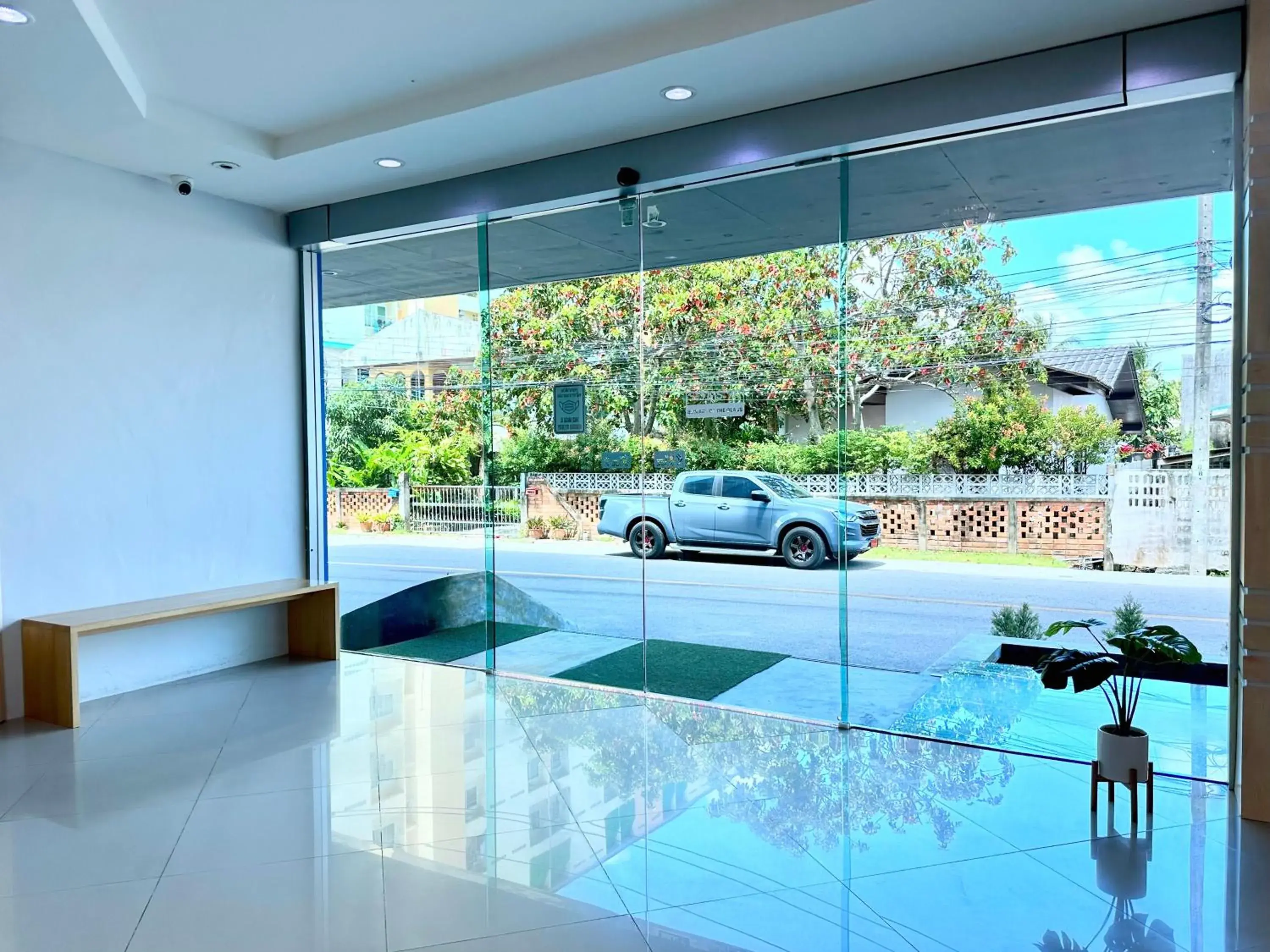 Property building in Sun Inn Property building in Sun Inn