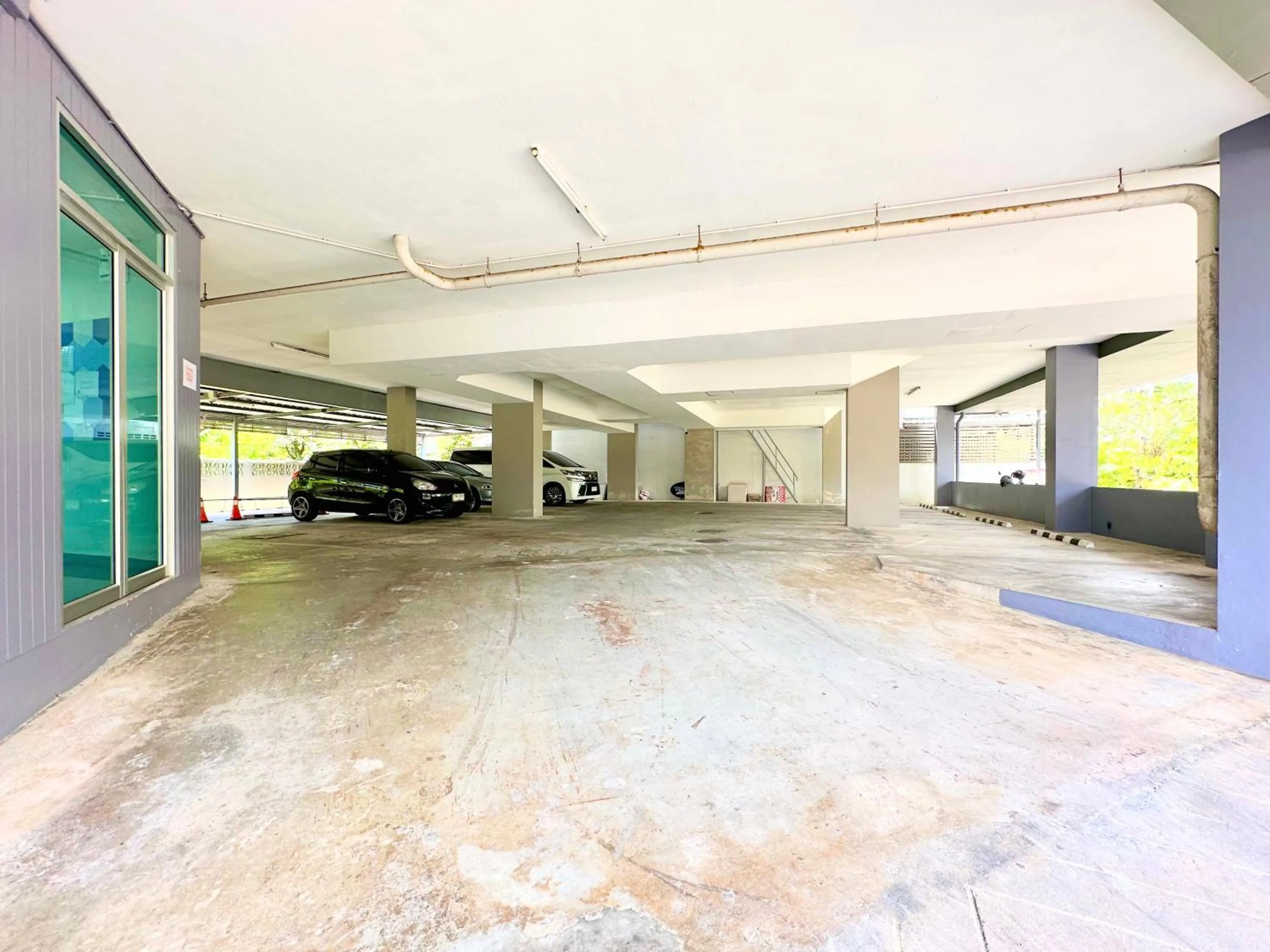 Property building in Sun Inn