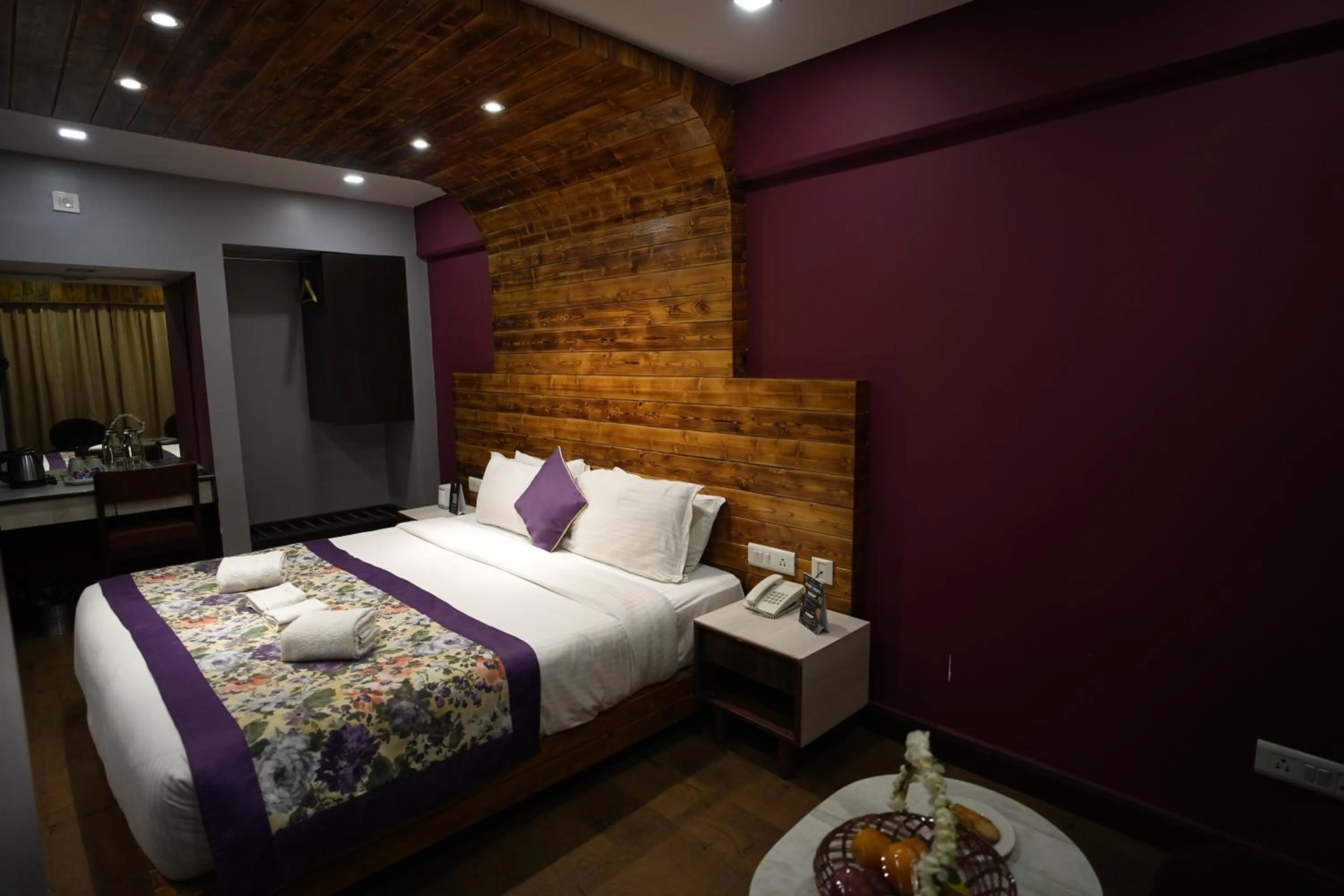 Bedroom, Bed in Mount Conifer Suites & Spa