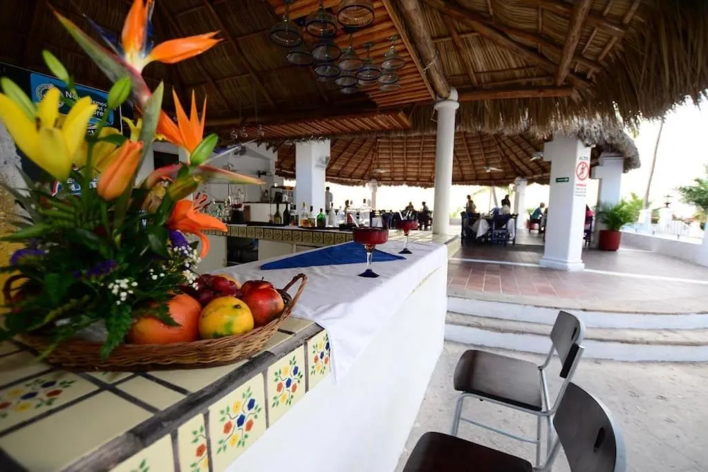 Restaurant/places to eat in Hermoso condominio en Bahía Manzanillo