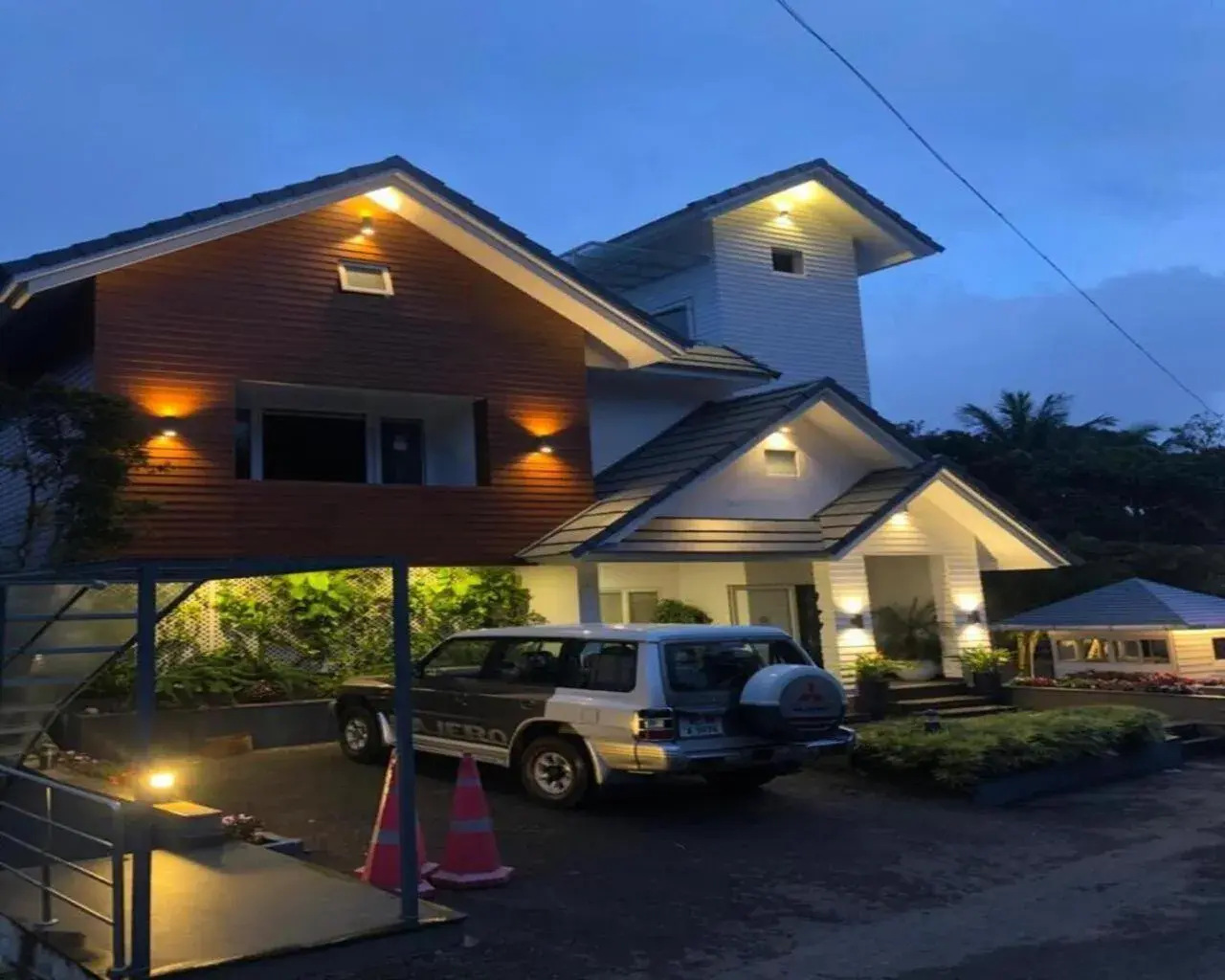 Property building in SWISS COUNTY Property building in SWISS COUNTY