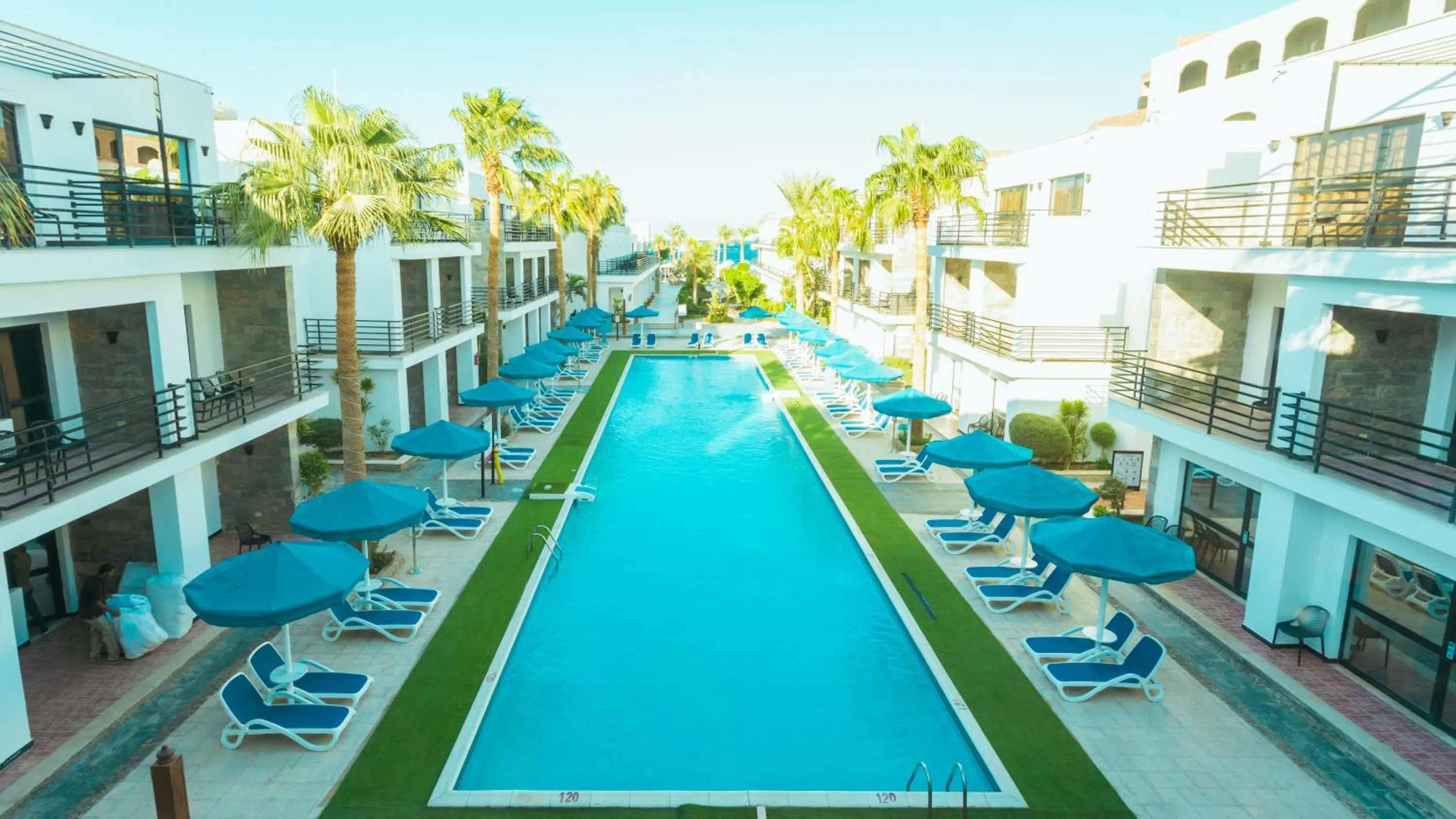 Pool view in La Rosa Waves Beach - Couple & Families Only