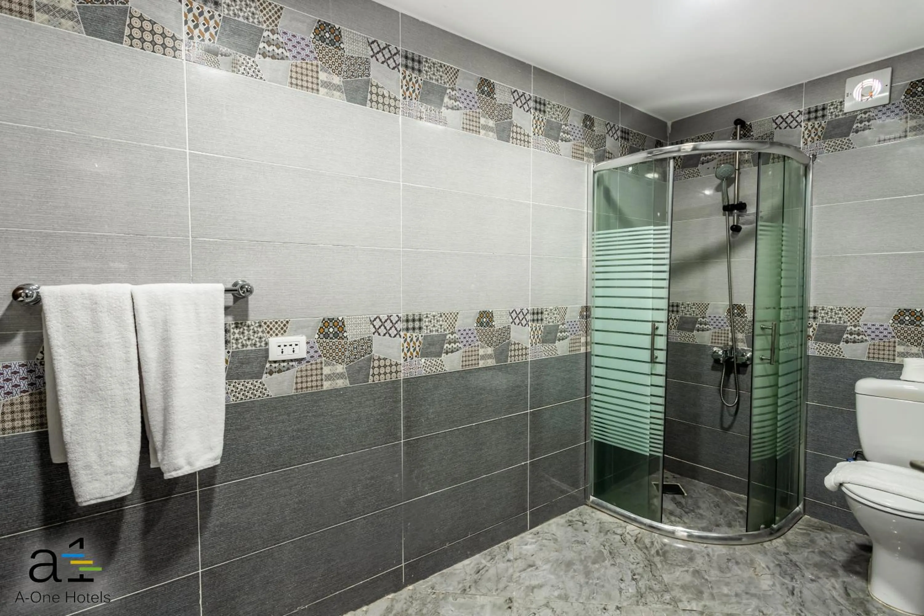 Bathroom in La Rosa Waves Beach - Couple & Families Only