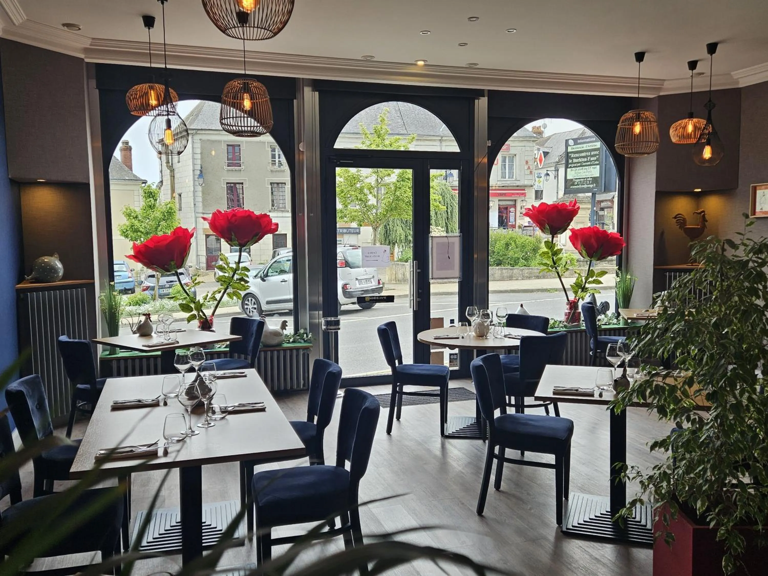 Restaurant/places to eat in Logis Loire Hotel - Les Cocottes Restaurant