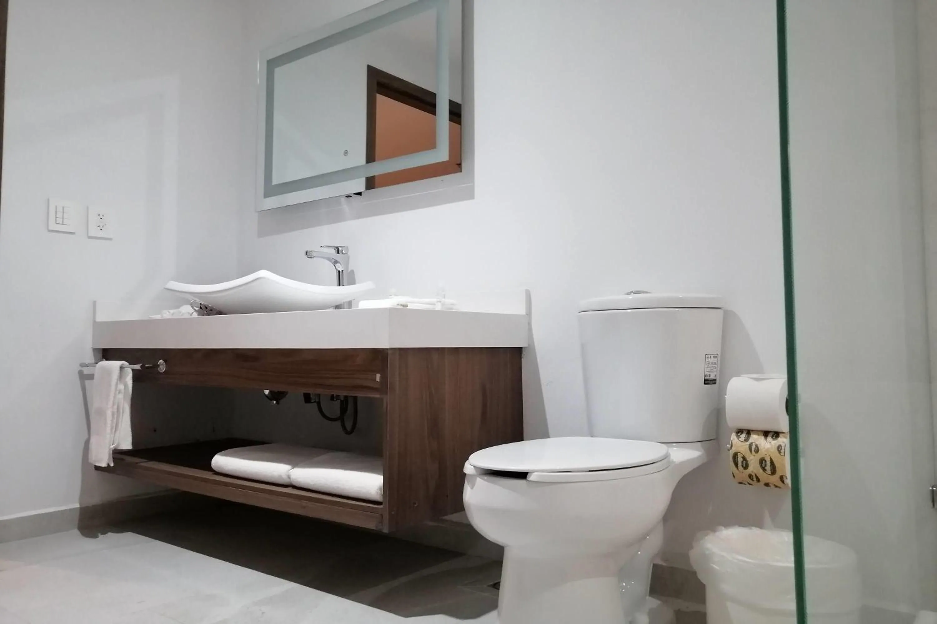 Bathroom in Wyndham Puebla Angelopolis