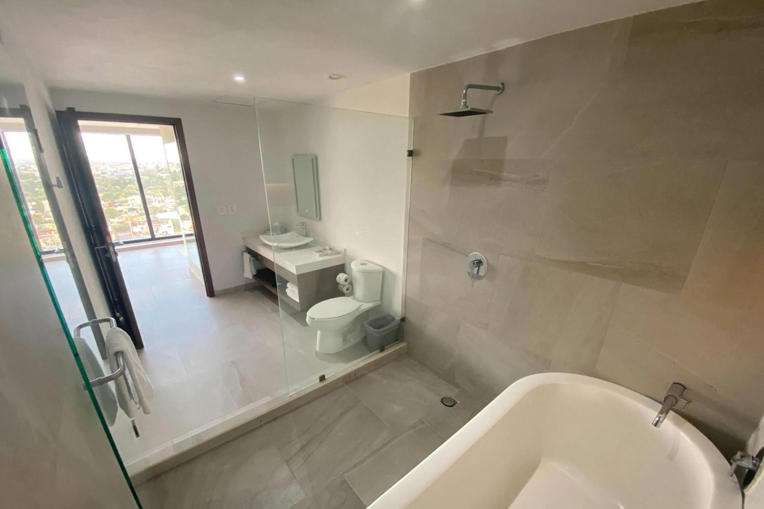 Bathroom in Wyndham Puebla Angelopolis