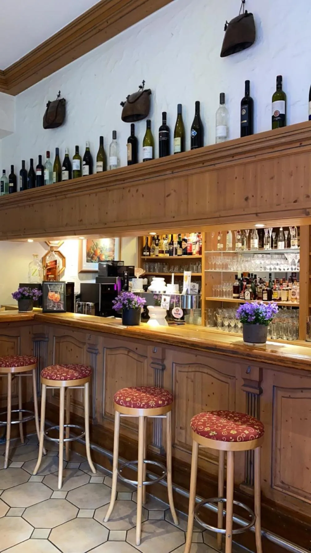 Restaurant/places to eat in Landhaus Alpinia