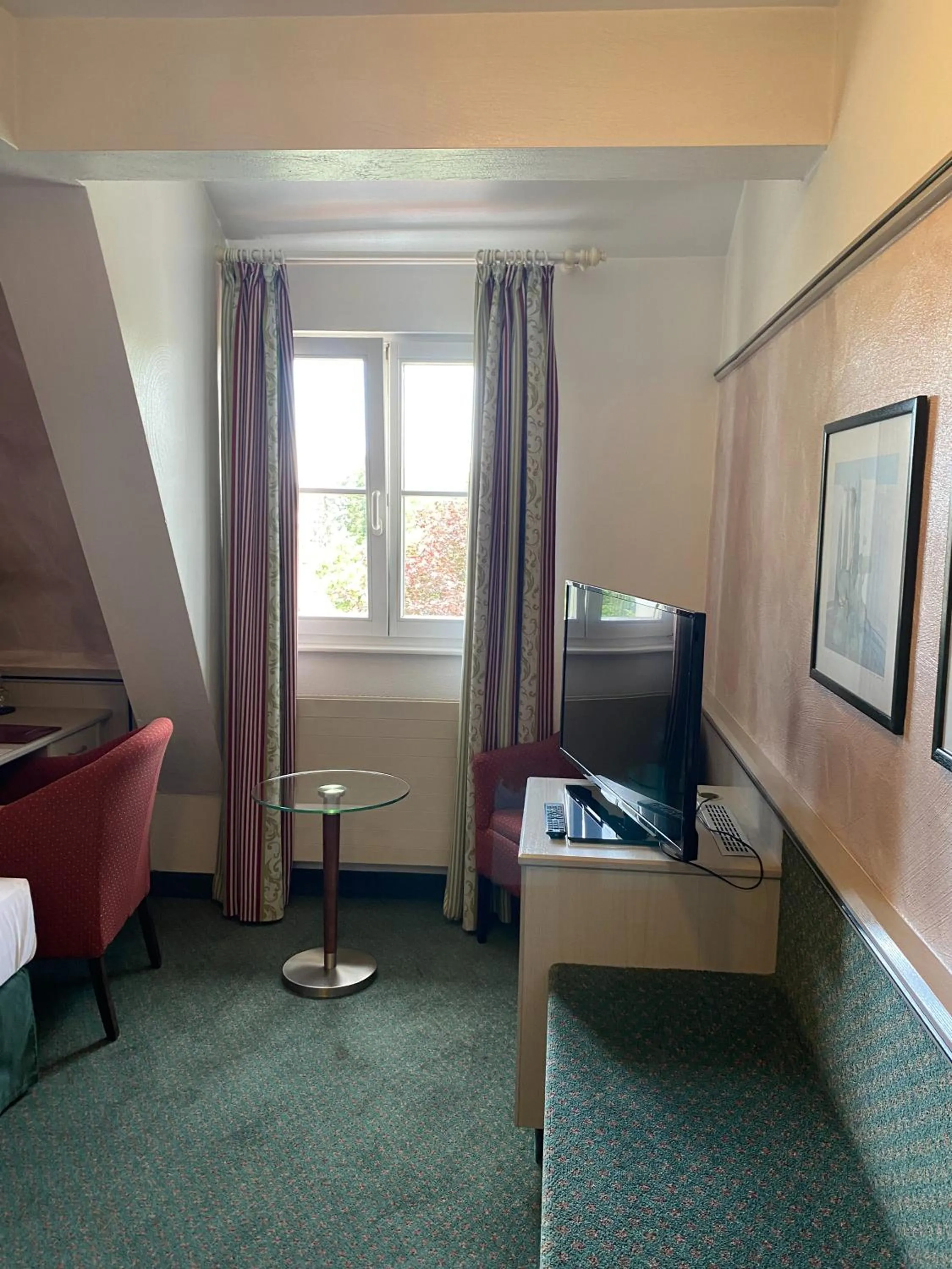 Photo of the whole room, Bed in Landhaus Alpinia