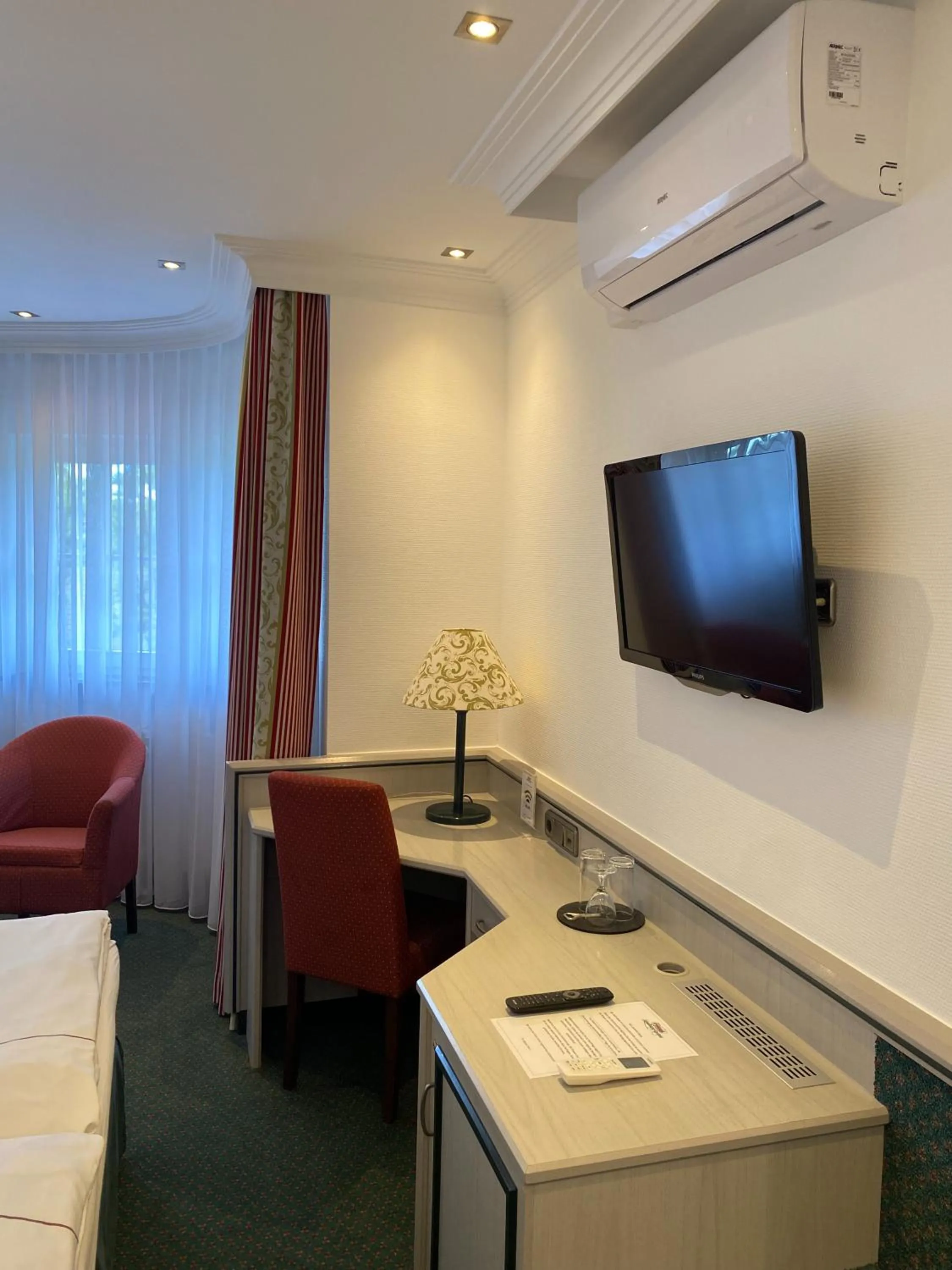 Photo of the whole room, Bed in Landhaus Alpinia