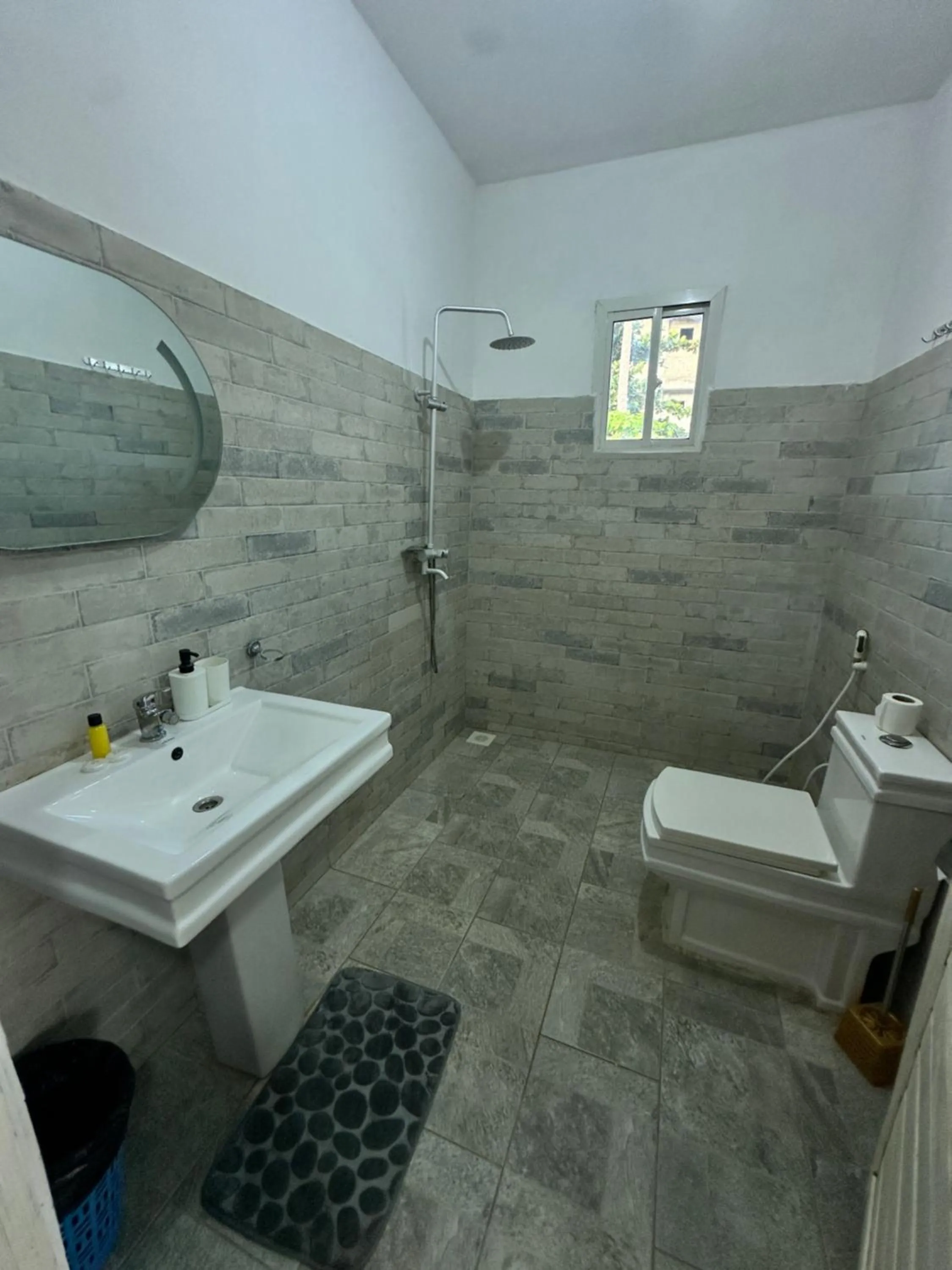 Shower in Reyna Resort By Cezere The Palm