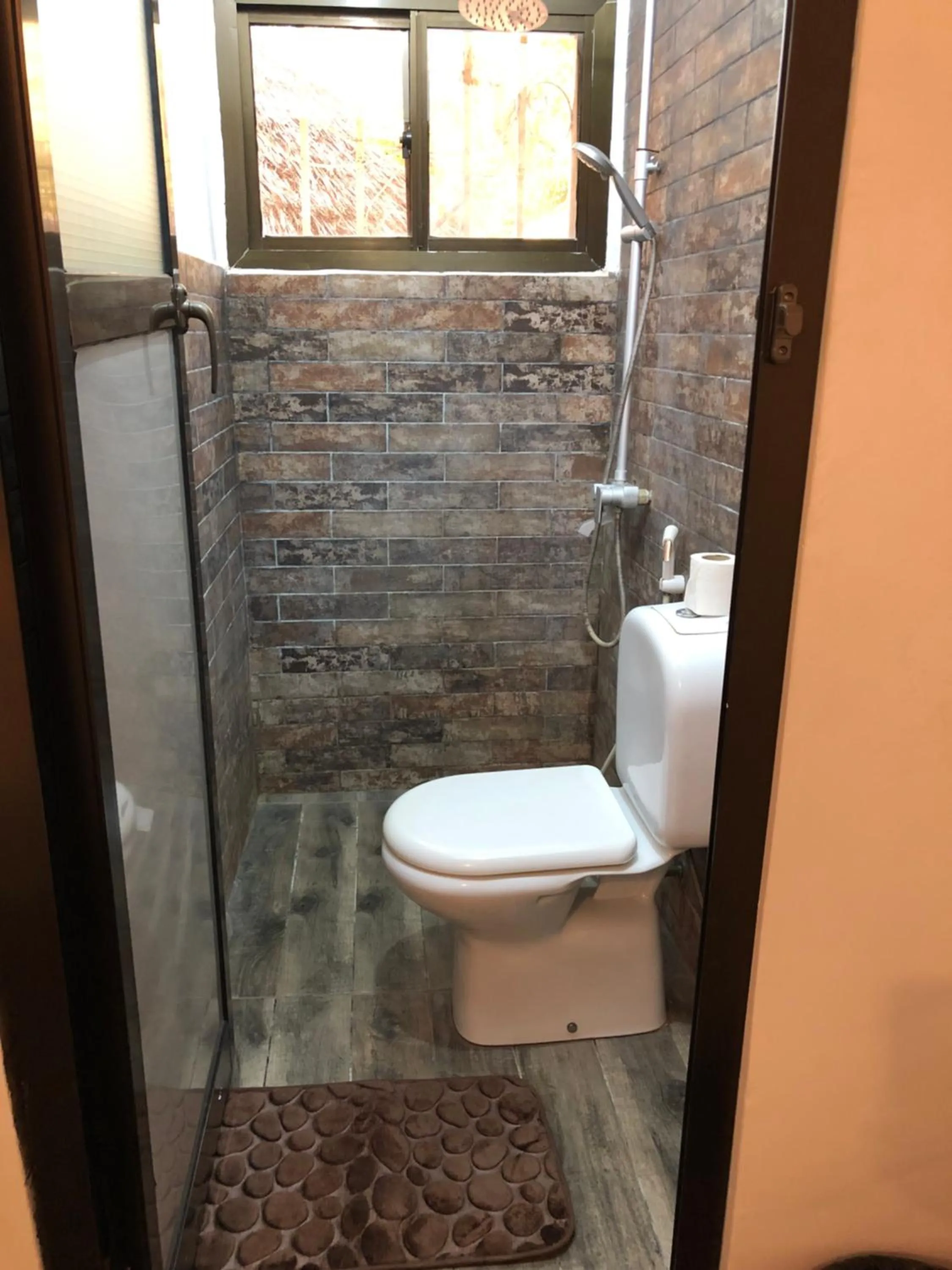 Shower in Reyna Resort By Cezere The Palm