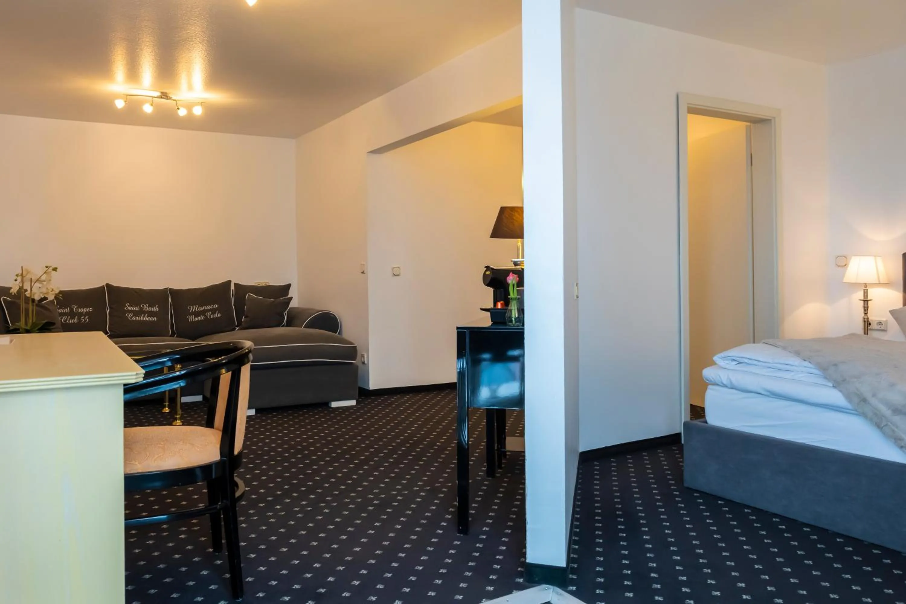 Bed in Trip Inn Hotel Astoria