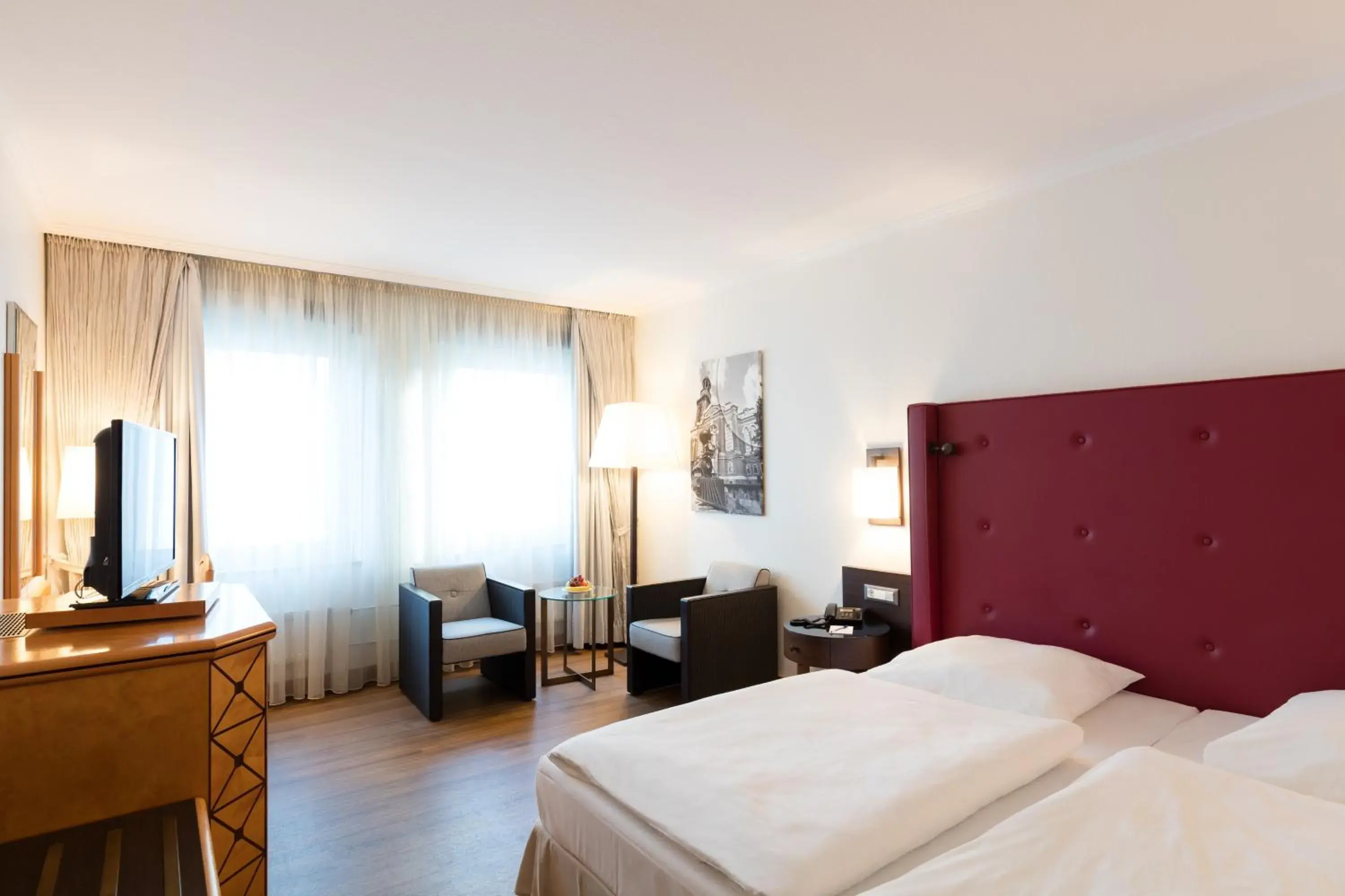 Double Room Plus - single occupancy in Hotel Europäischer Hof Hamburg Double Room Plus - single occupancy in Hotel Europäischer Hof Hamburg