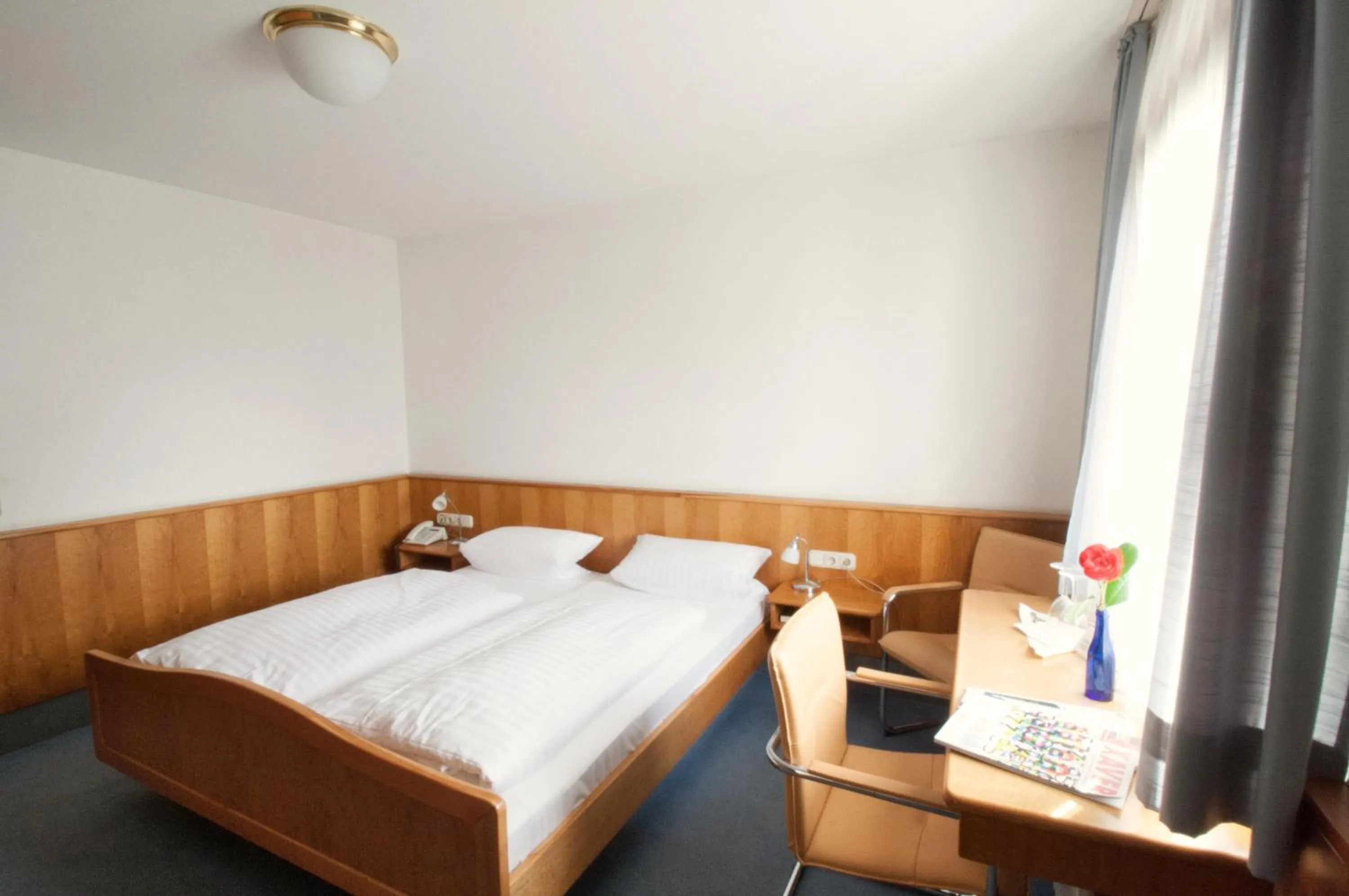 Bed in Hotel Krone Straßdorf