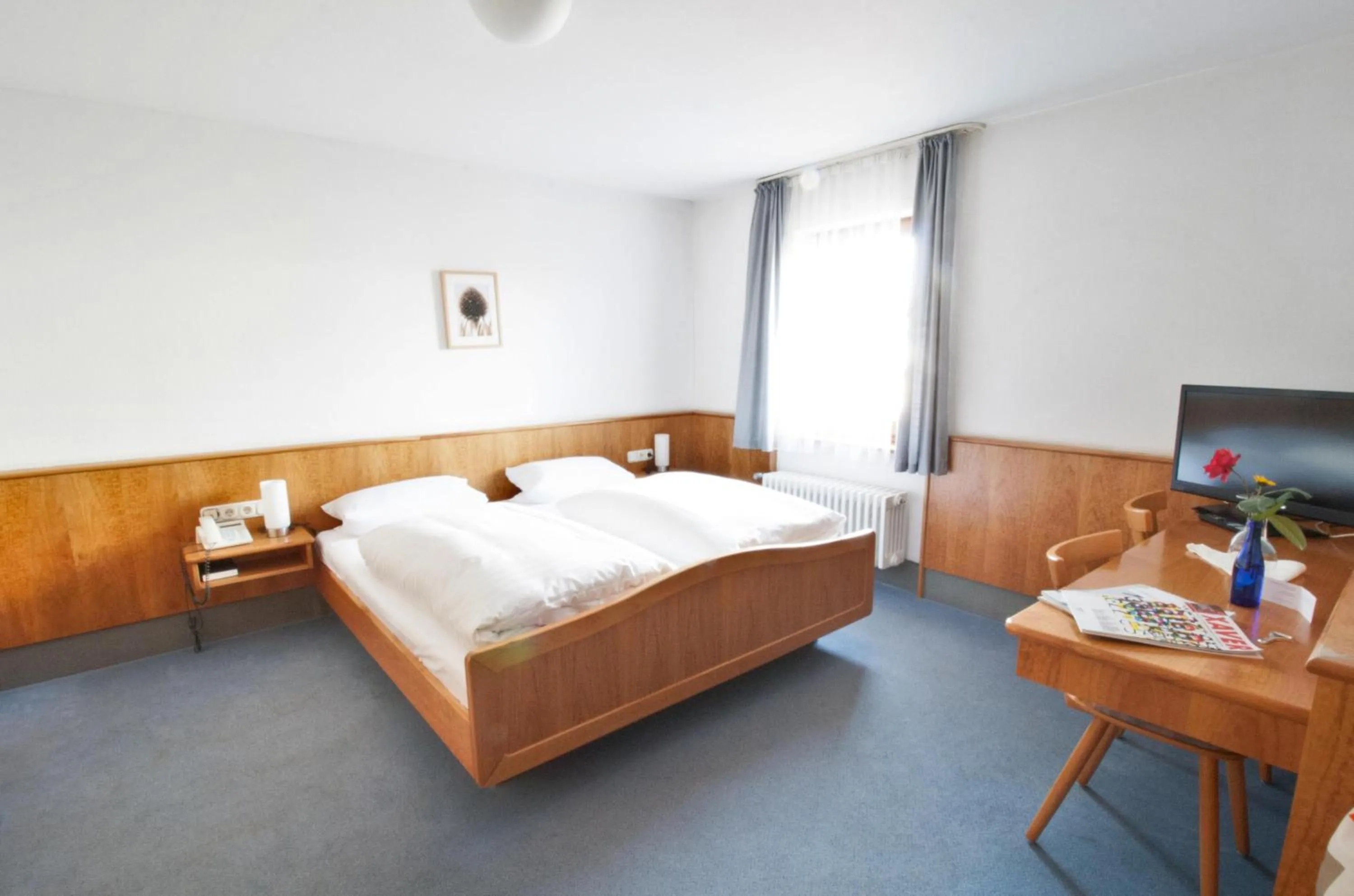 Bed in Hotel Krone Straßdorf