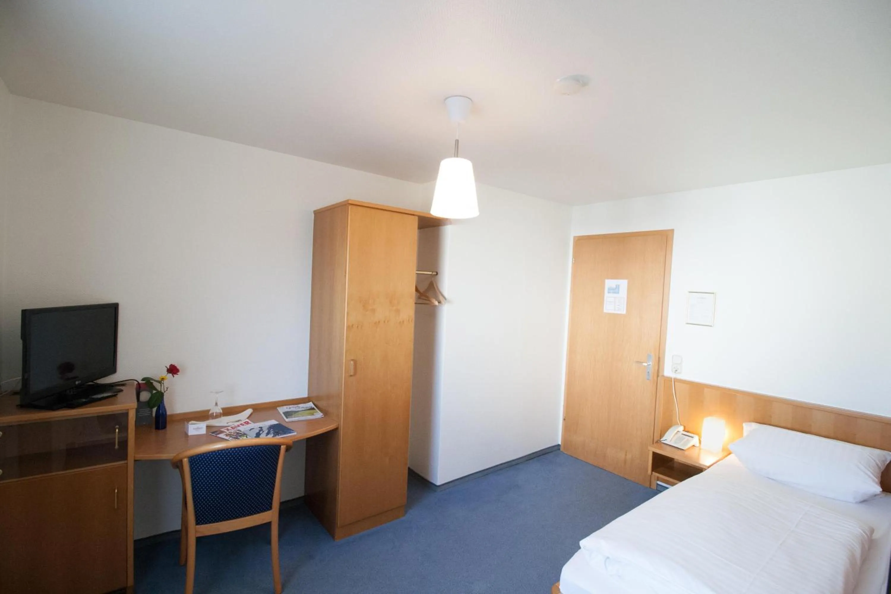 Bed in Hotel Krone Straßdorf