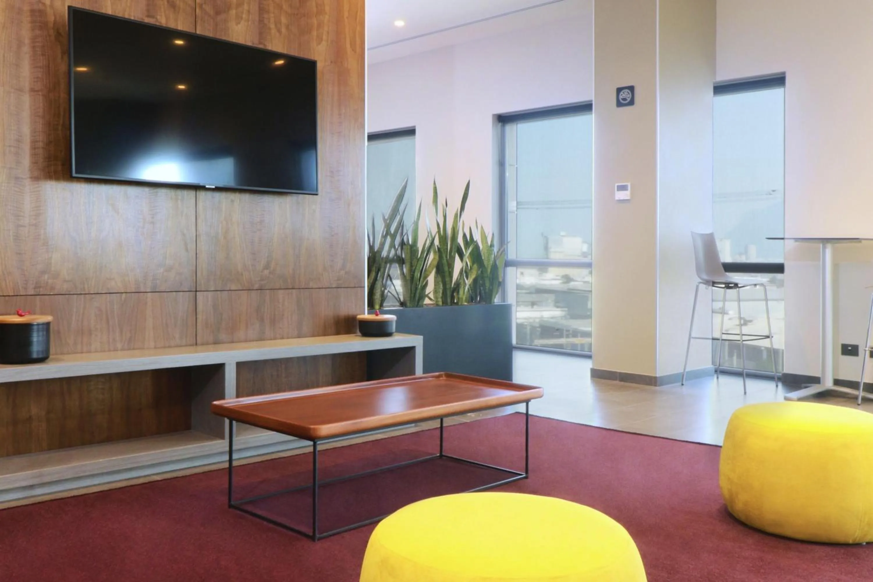 Living room in City Express by Marriott Monterrey Universidad