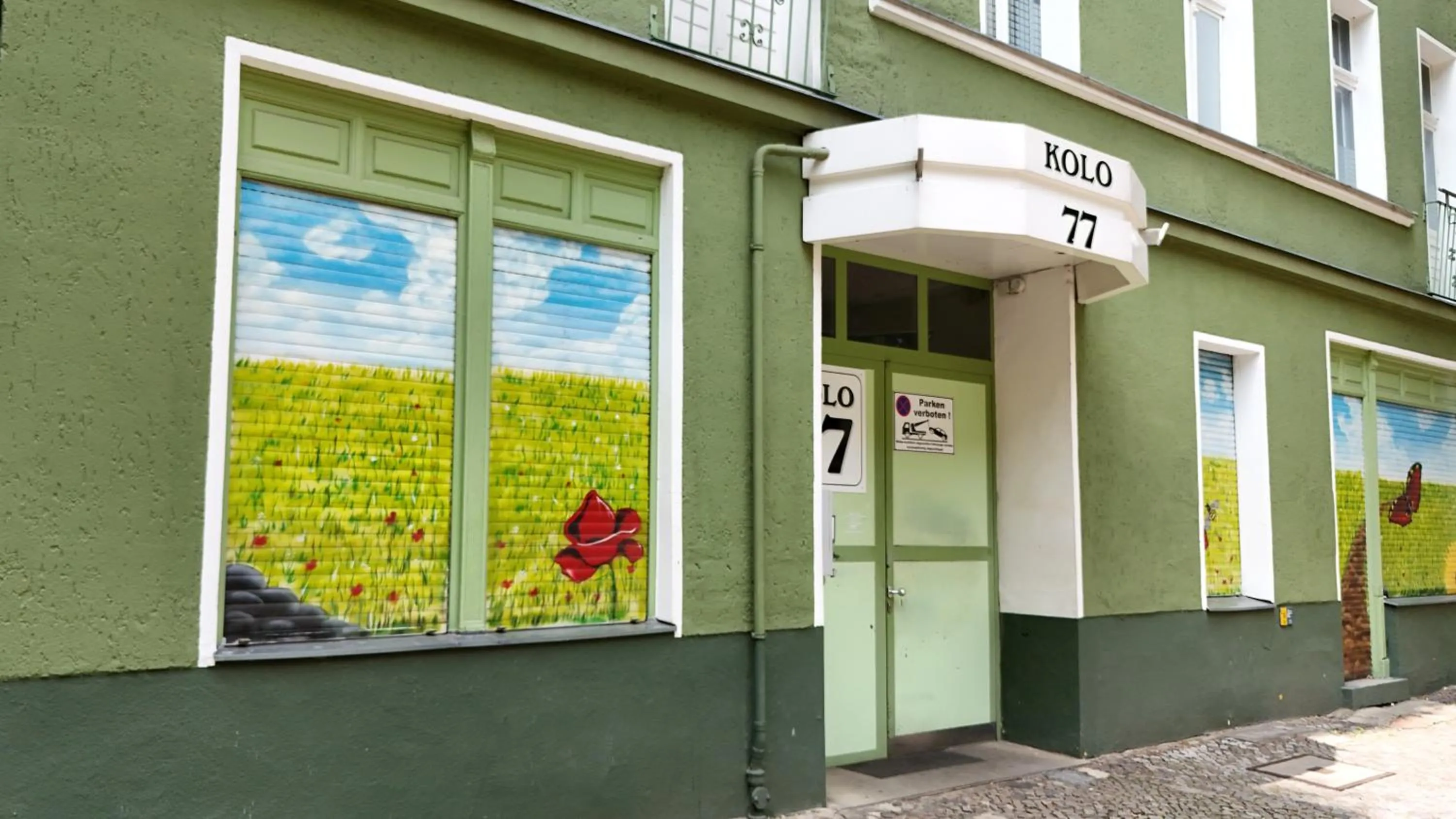 Property building in Apartments Kolo 77