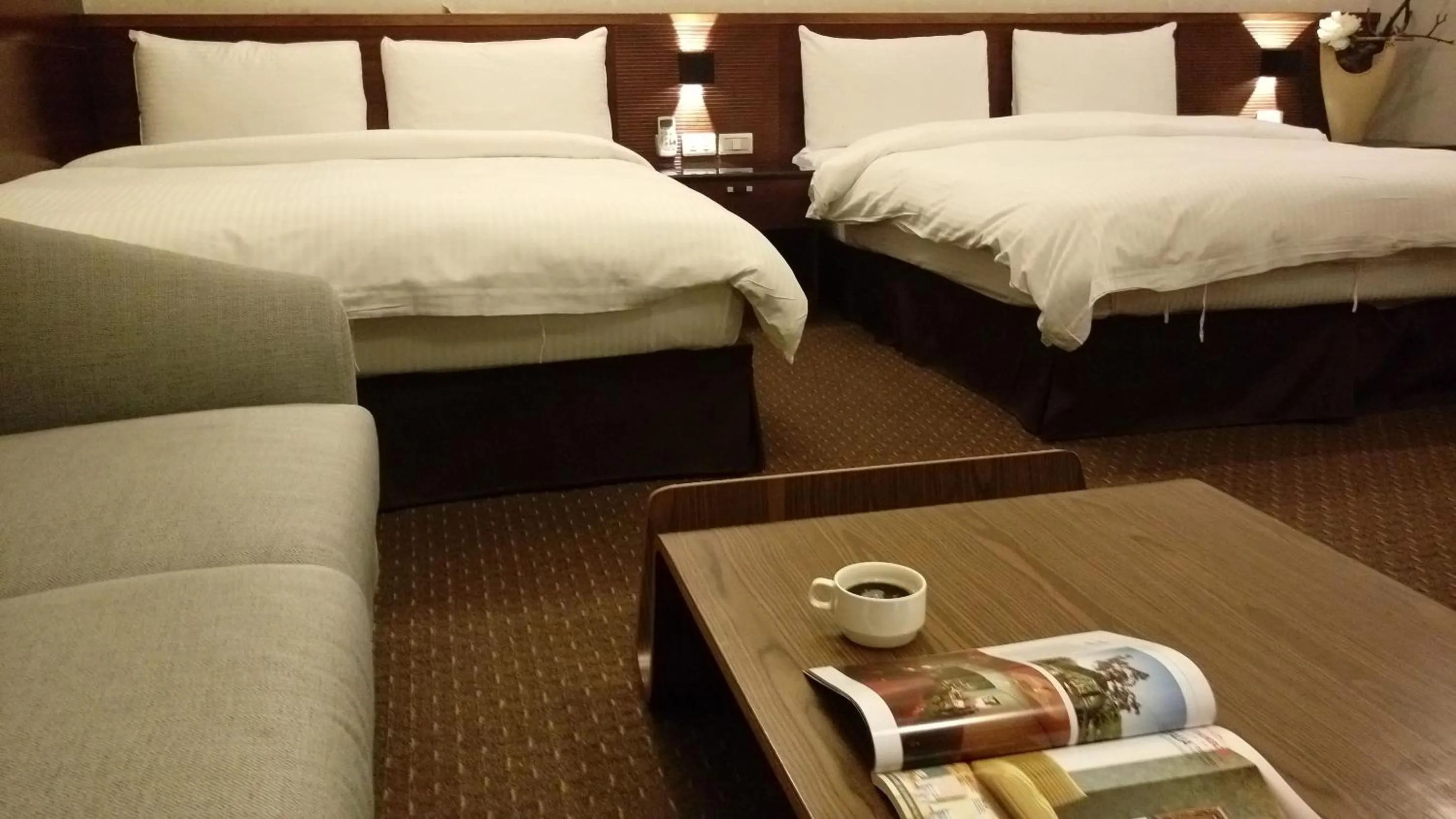 Photo of the whole room, Bed in Sun Sweet Hotel