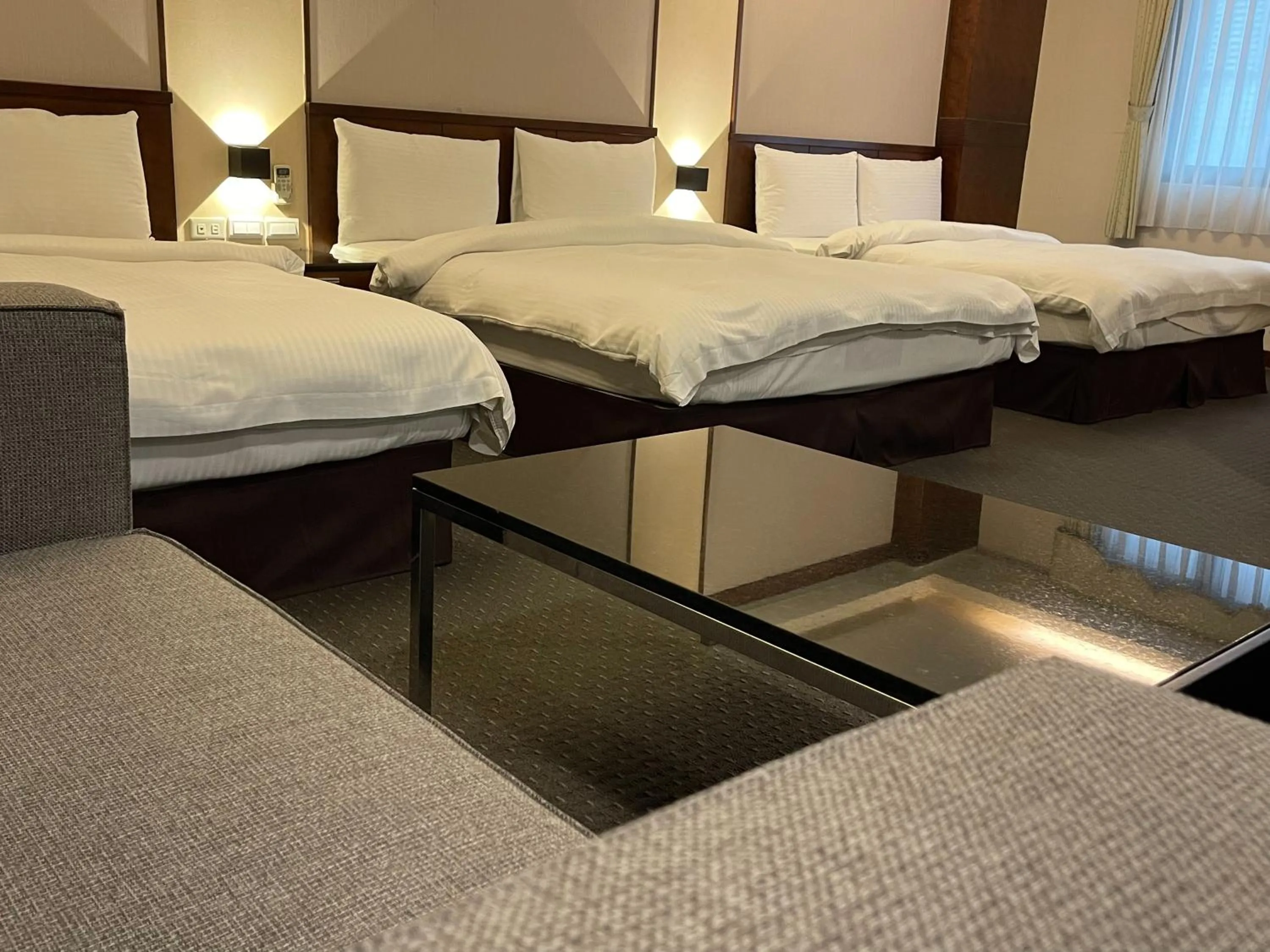 Photo of the whole room, Bed in Sun Sweet Hotel