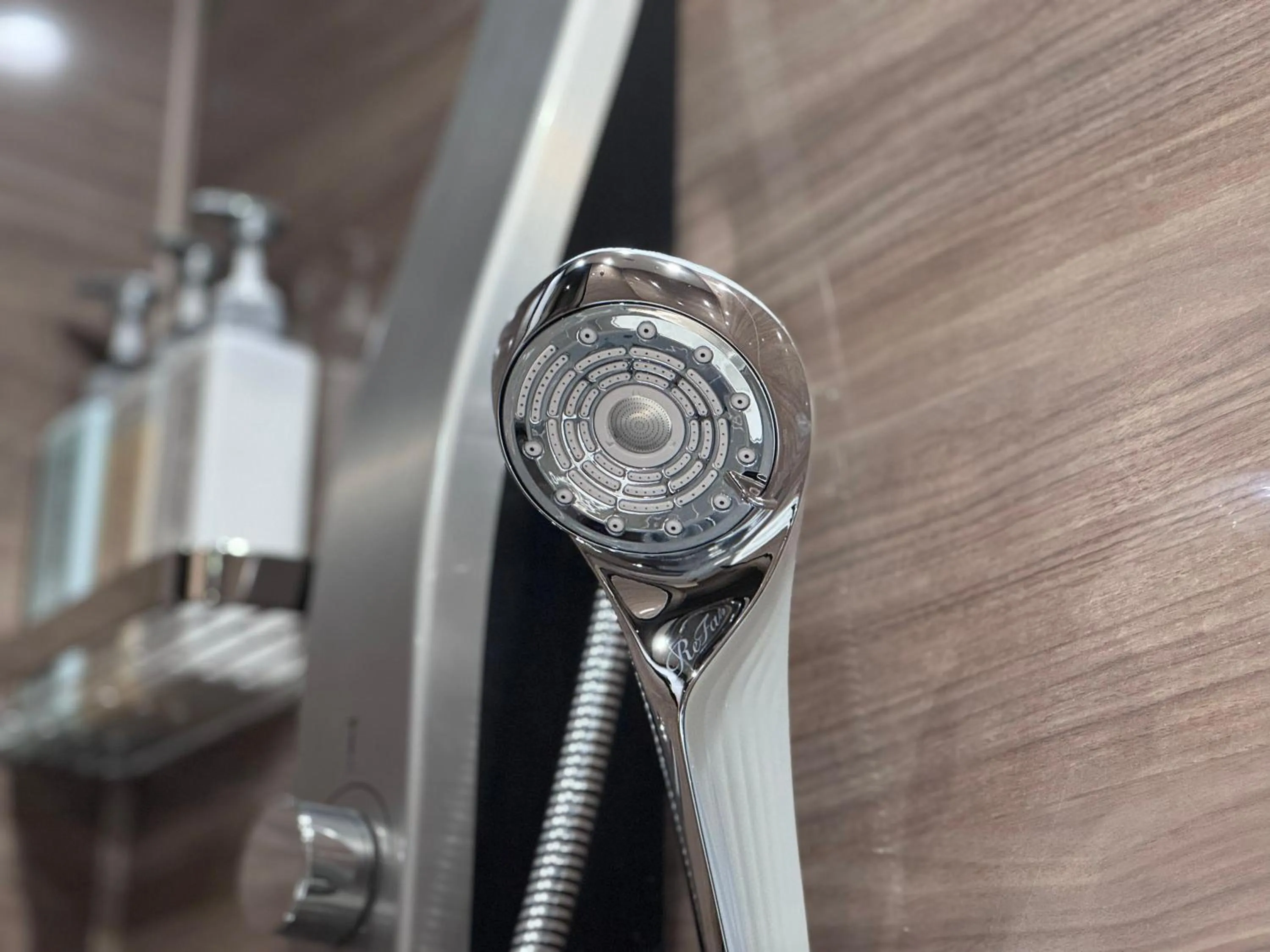 Shower in Hotel Keihan Tenmabashi Ekimae