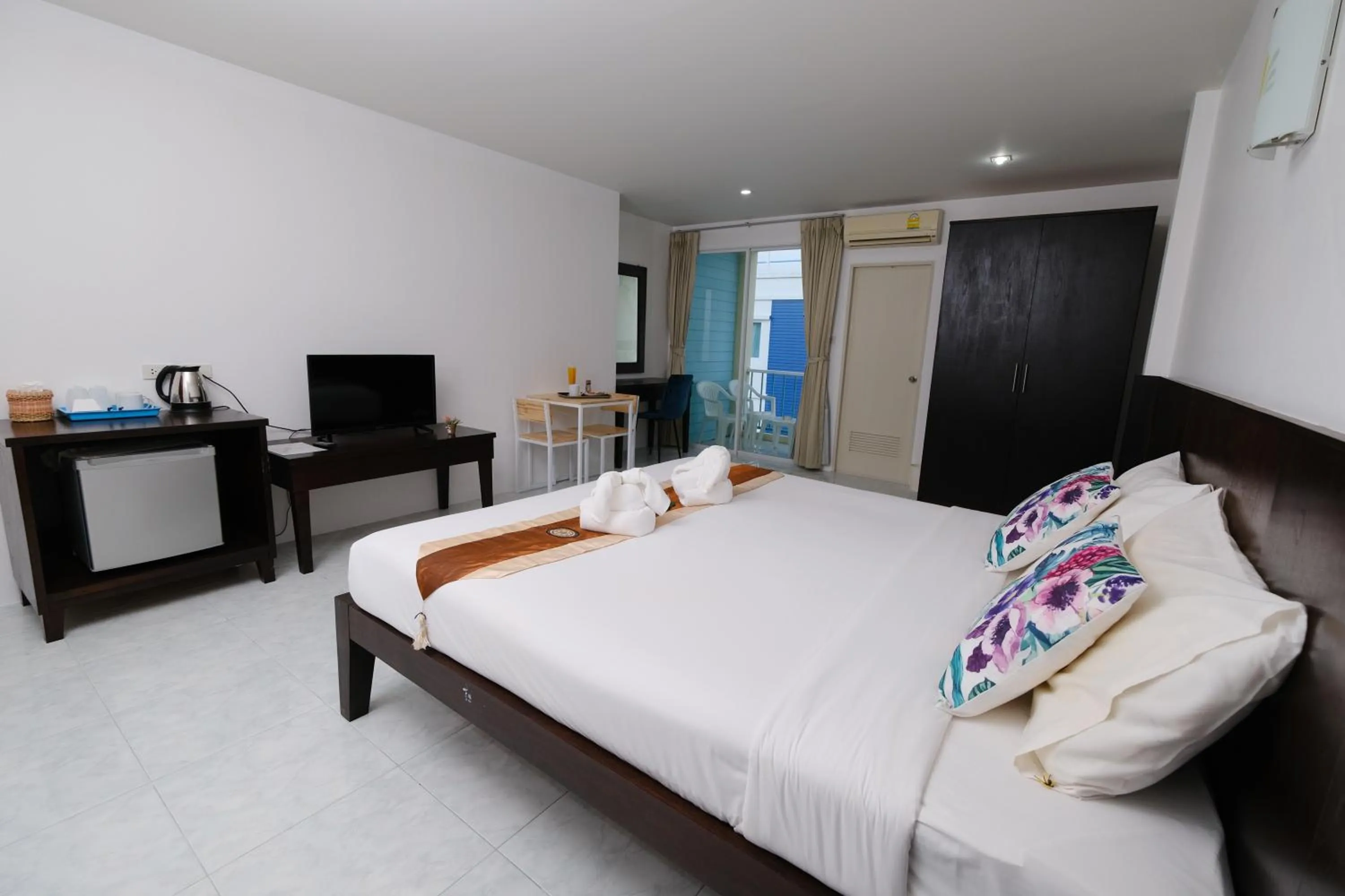 Bed in Kiwi Boutique Hotel