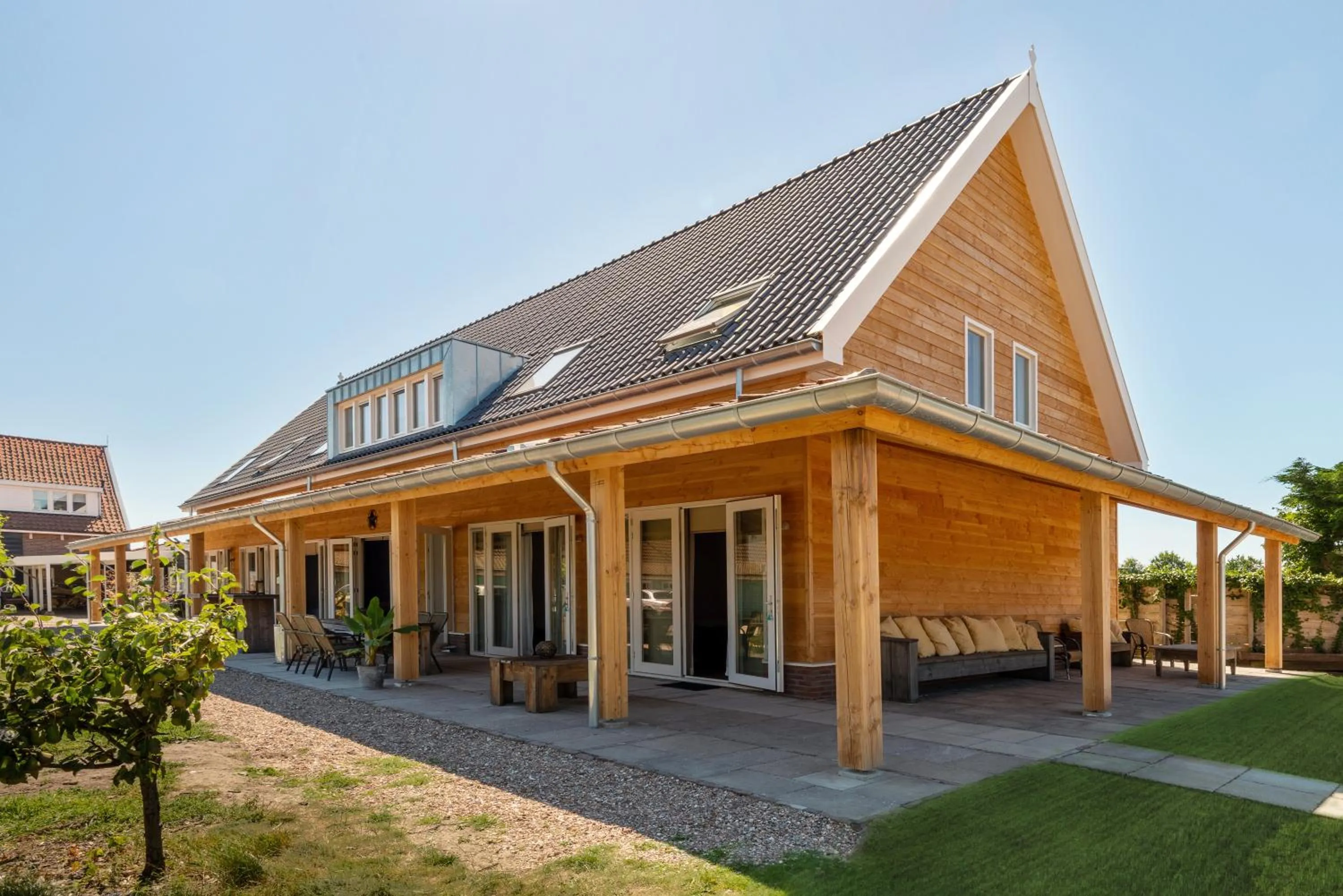 Property building in Ride by the Sea Guesthouse