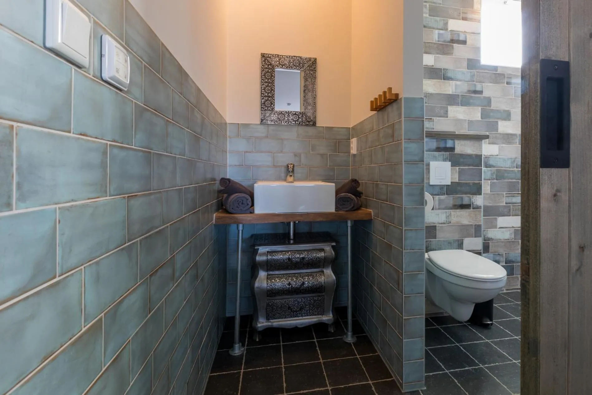 Bathroom in Ride by the Sea Guesthouse