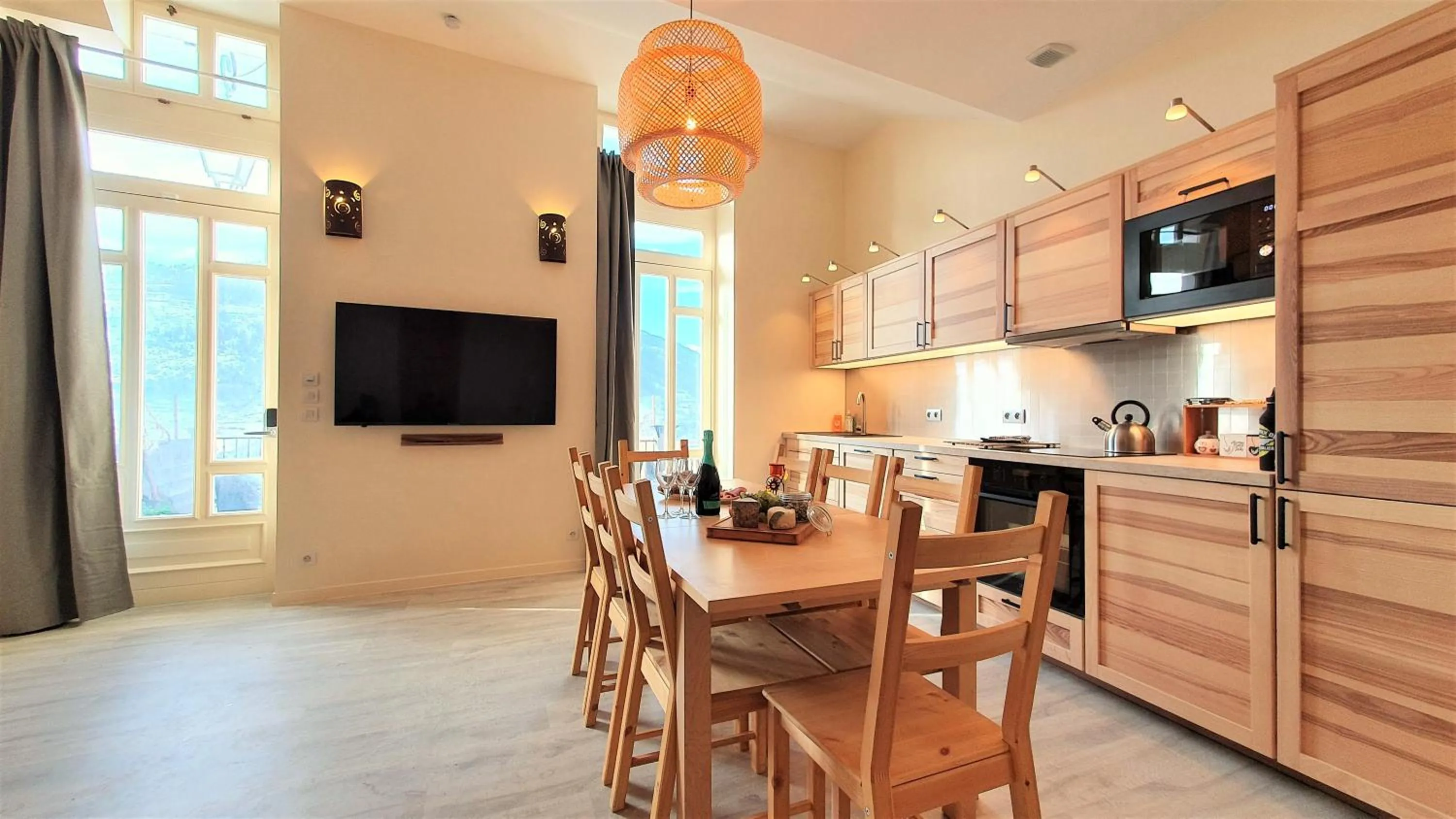 Dining area in Panorama apartment Briancon