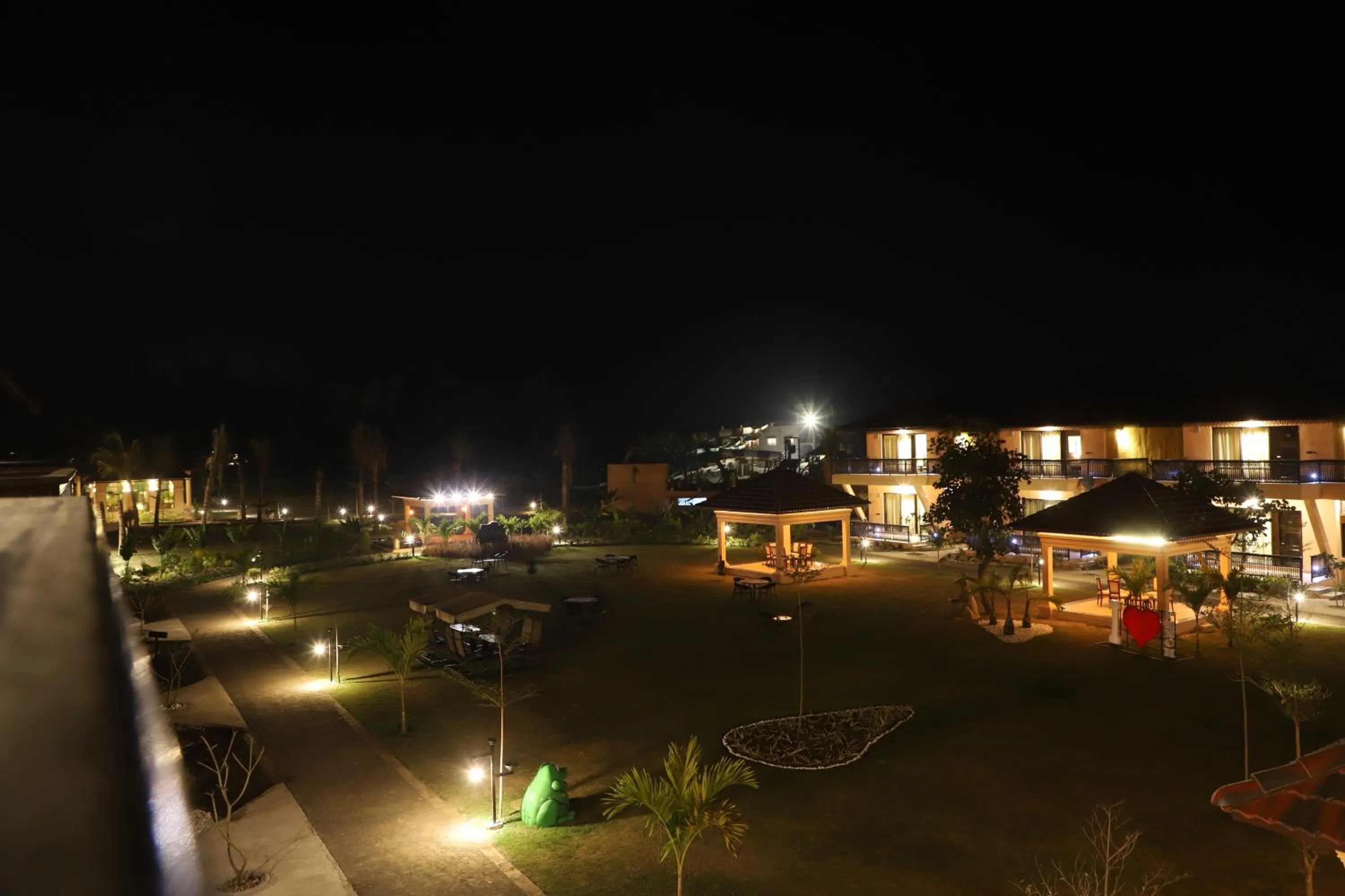 The Pench International