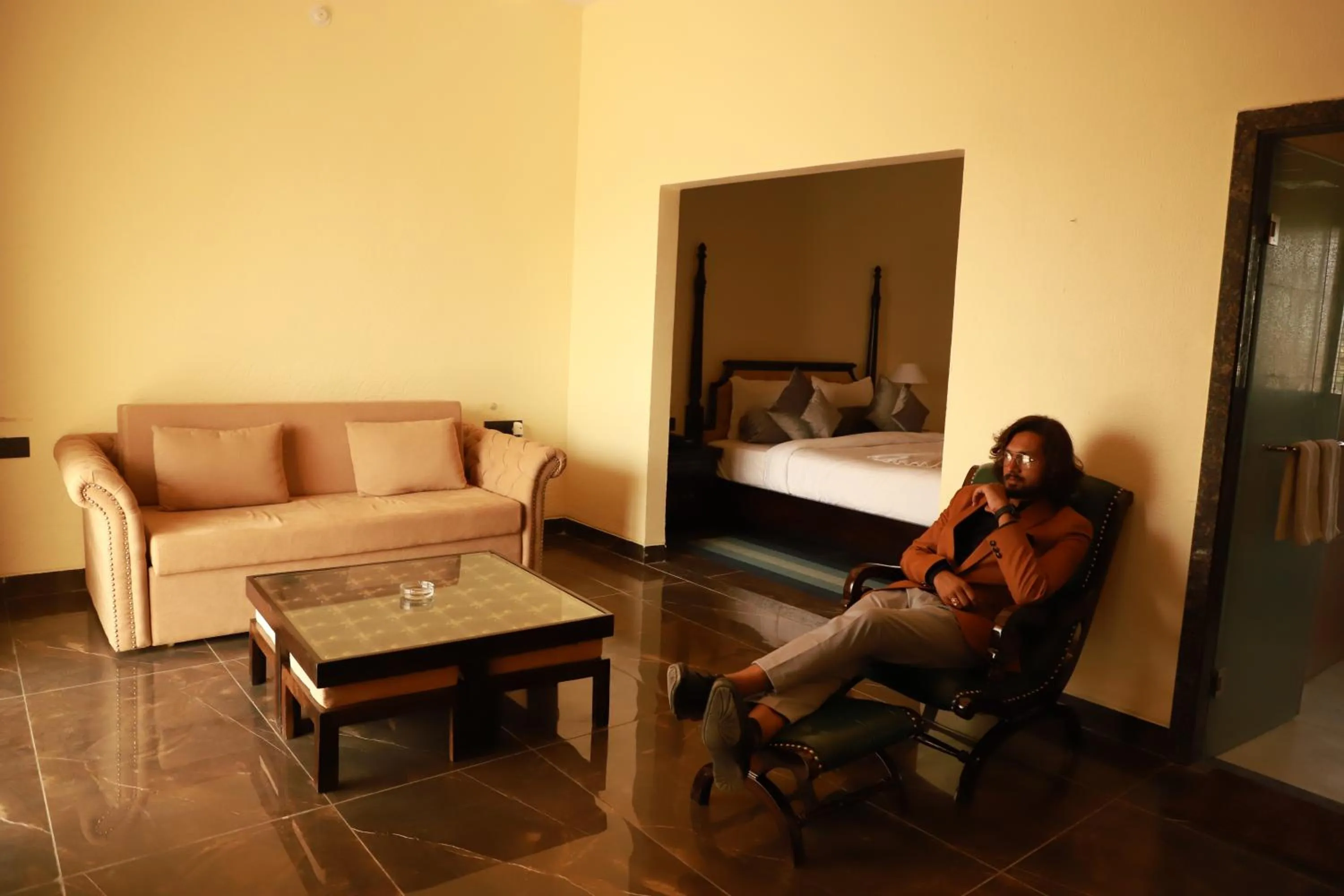 Bed in The Pench International