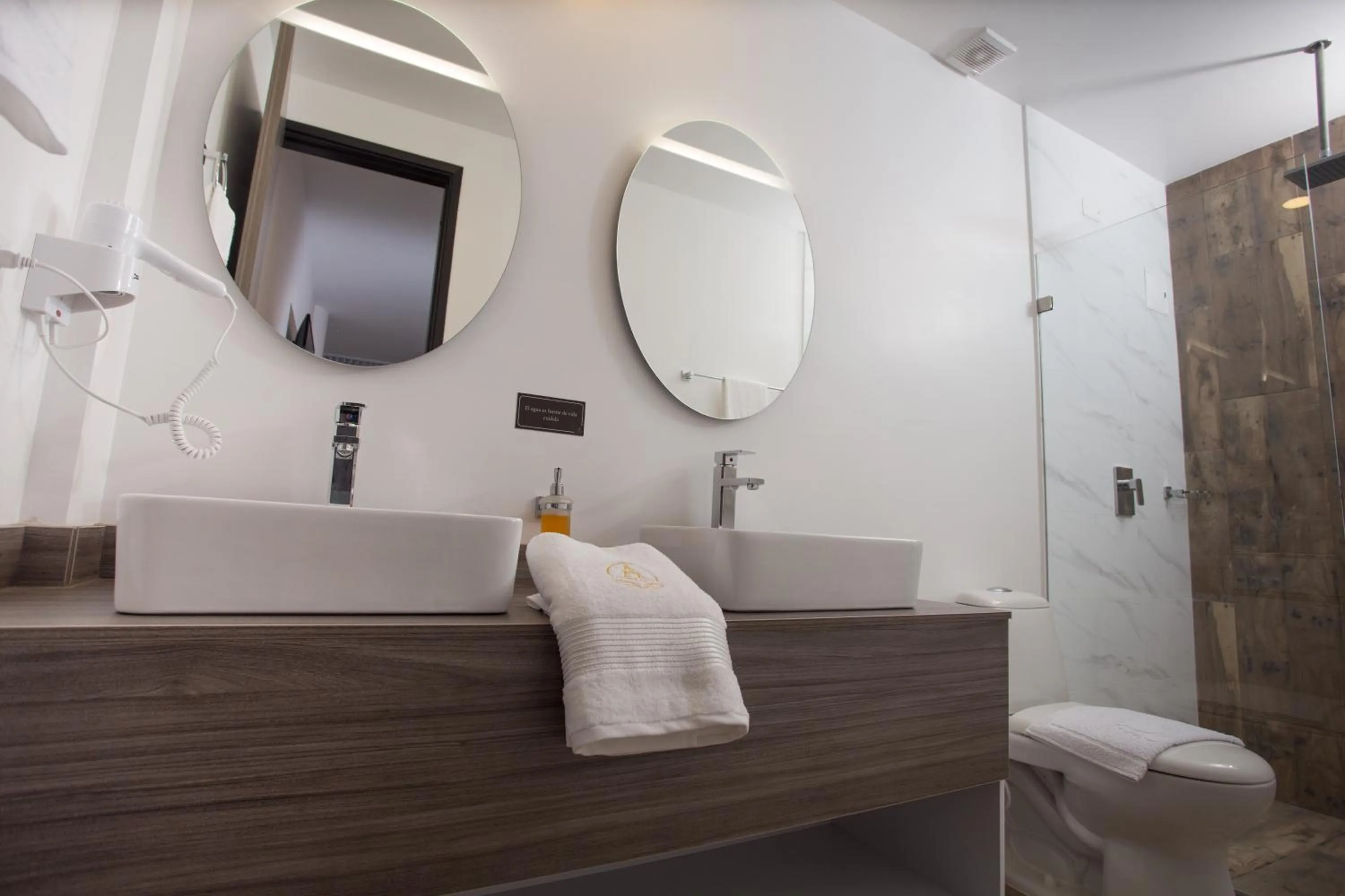 Bathroom in Hotel Aristo Gold