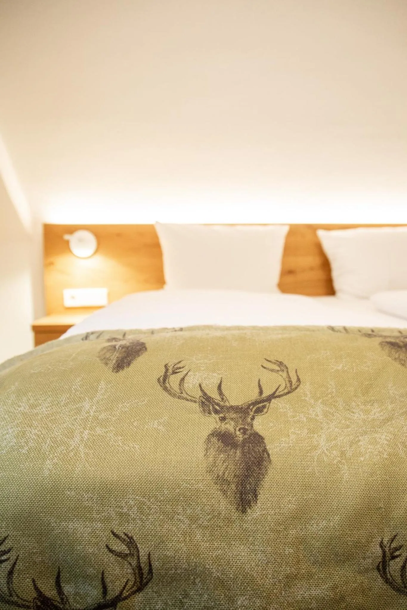 Photo of the whole room, Bed in Hotel Hofgut Sternen - Ravennaschlucht