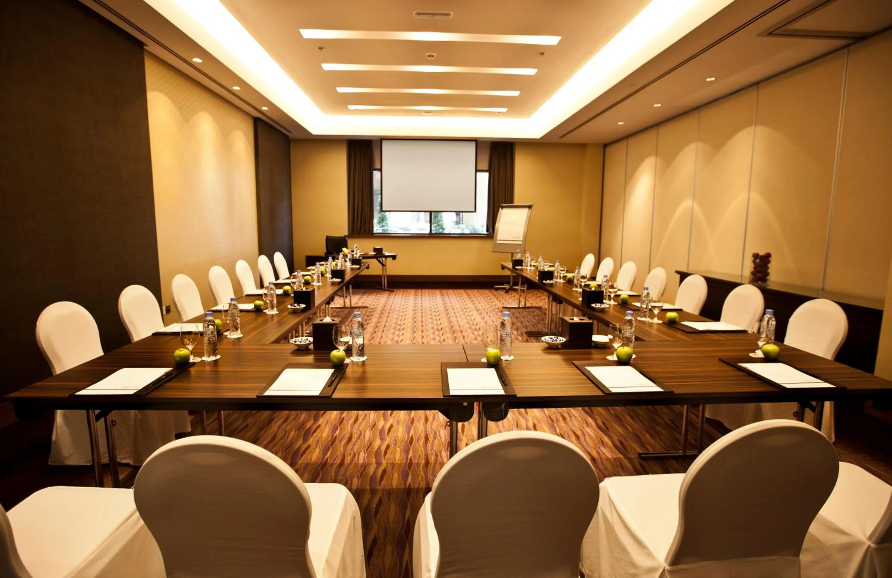 Meeting/conference room in Amwaj Rotana, Jumeirah Beach - Dubai