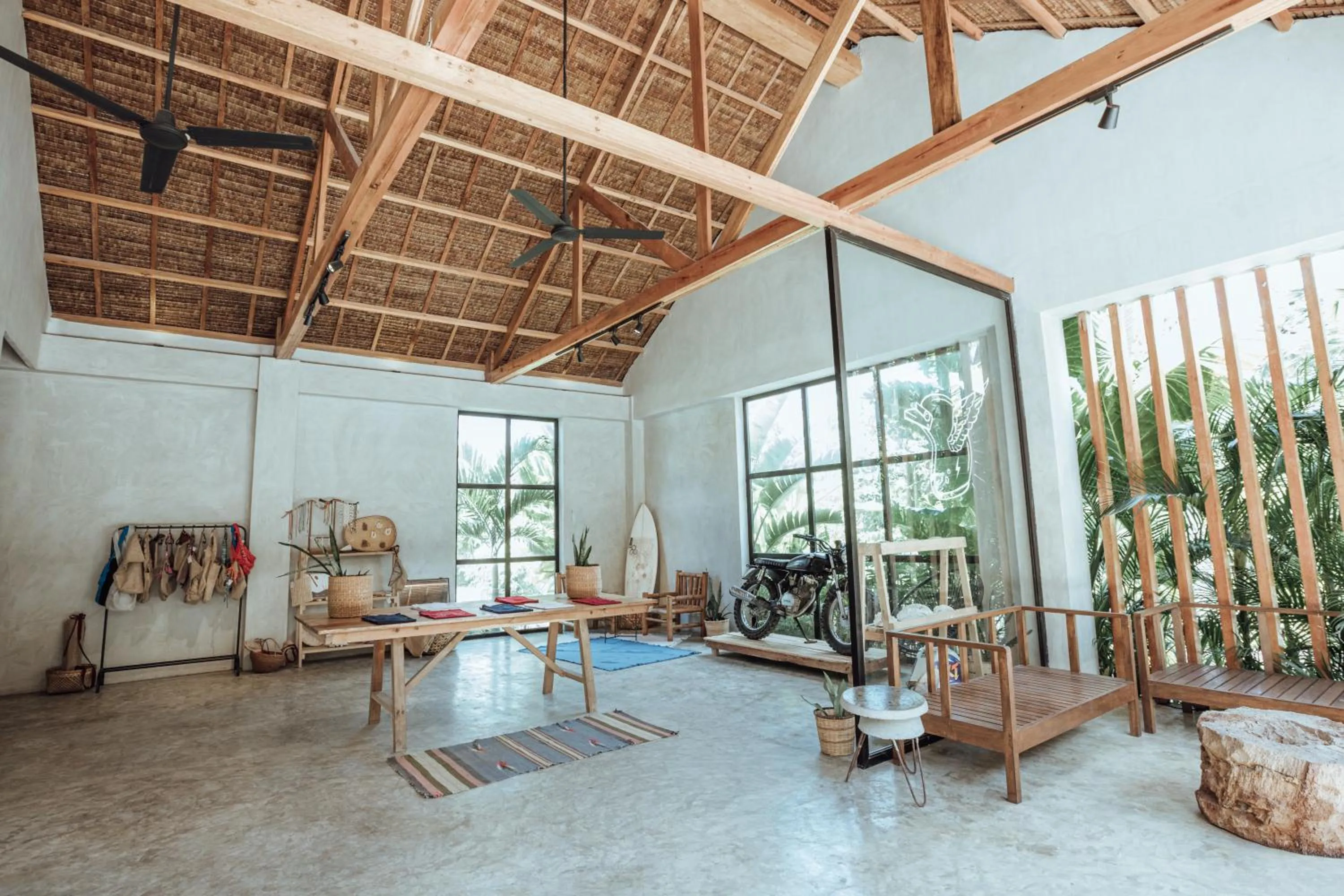 Shopping Area in Surfing Temple Boutique Hotel