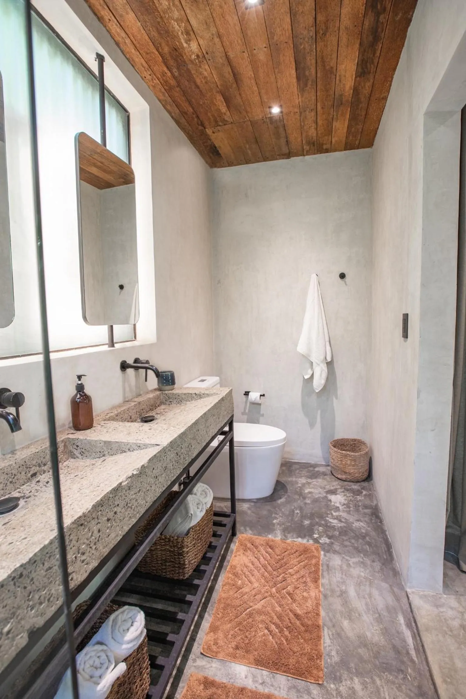 Bathroom in Surfing Temple Boutique Hotel
