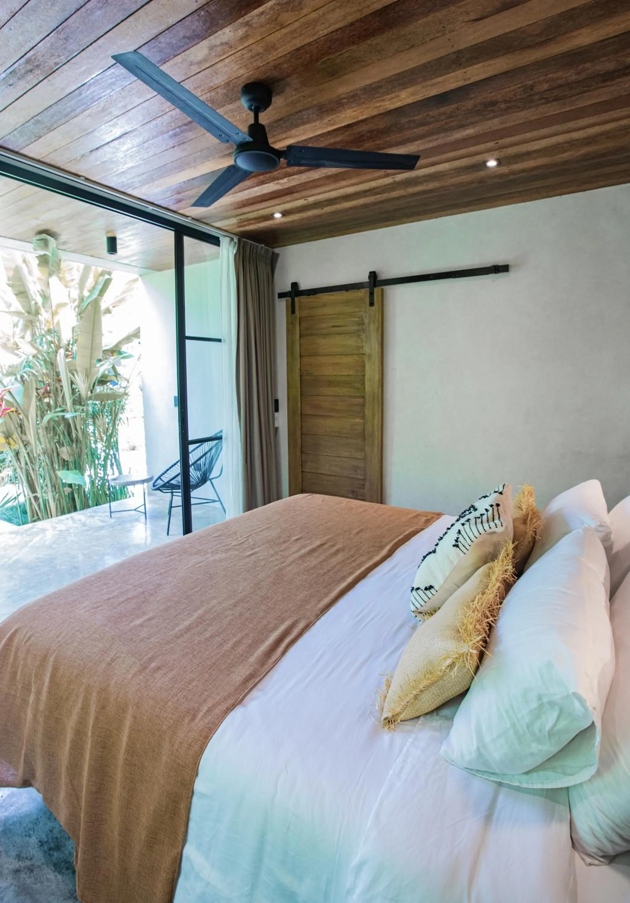 Bedroom, Bed in Surfing Temple Boutique Hotel