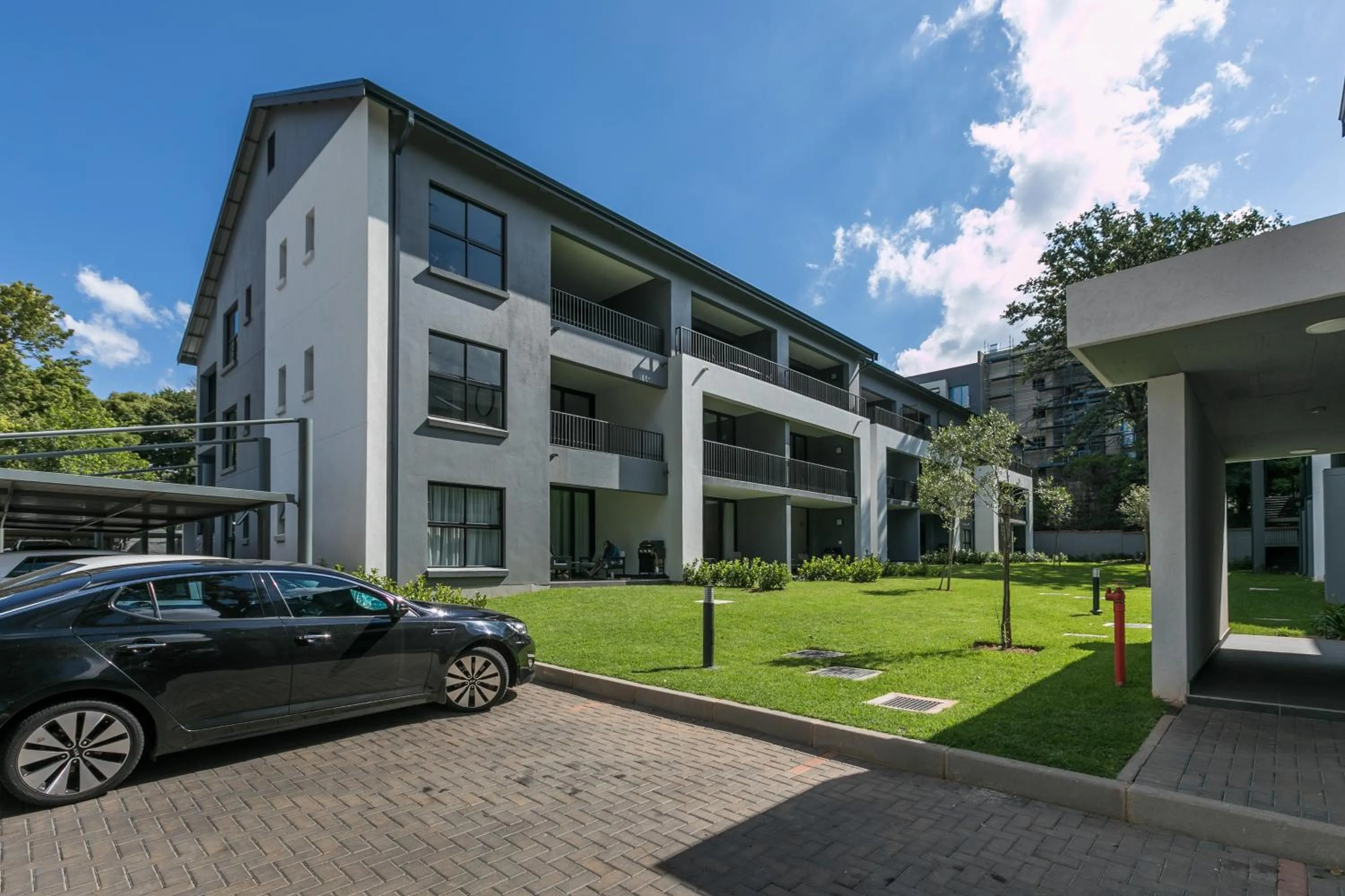 Property building in Stay Ulo at Atholl Gate