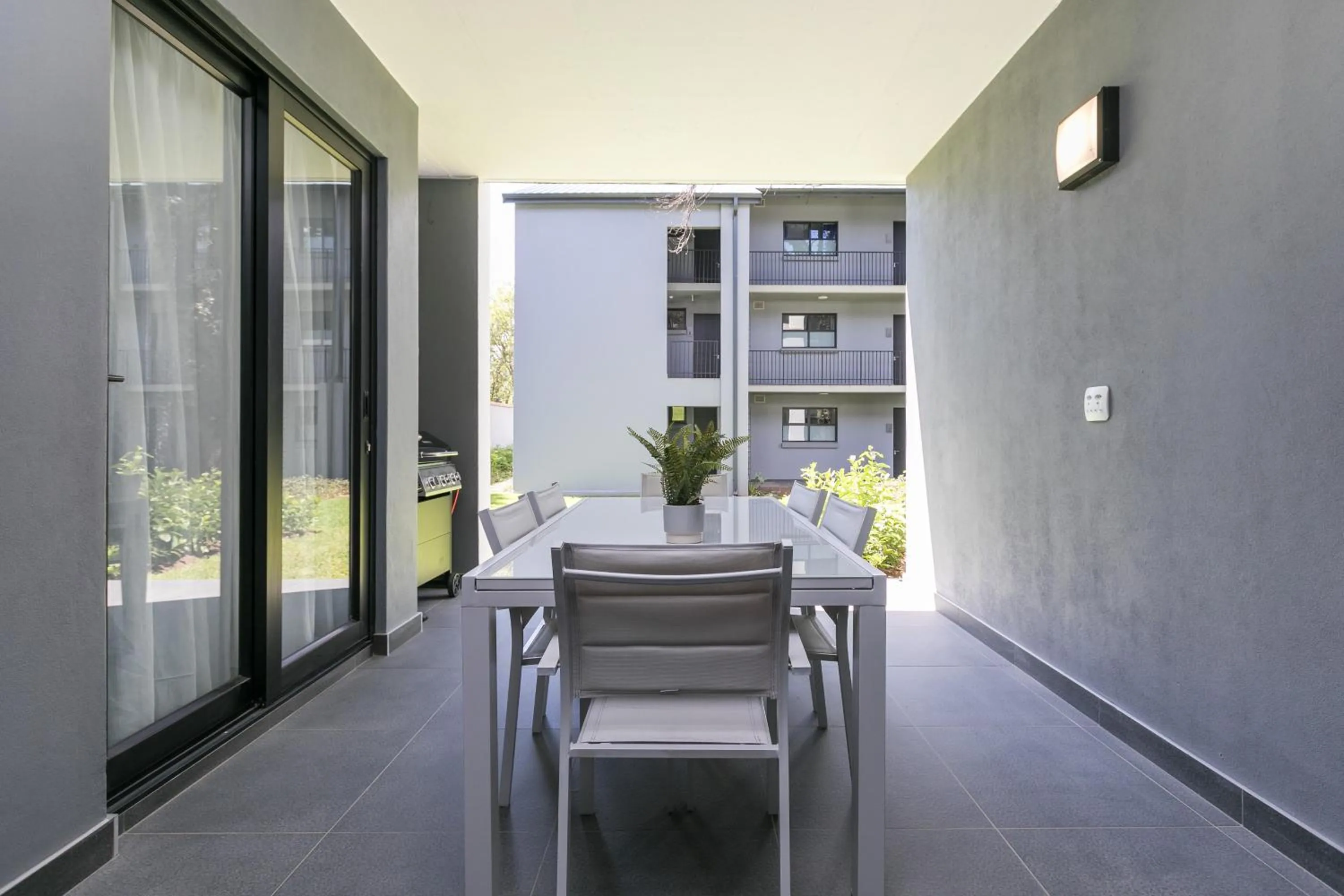Balcony/Terrace in Stay Ulo at Atholl Gate
