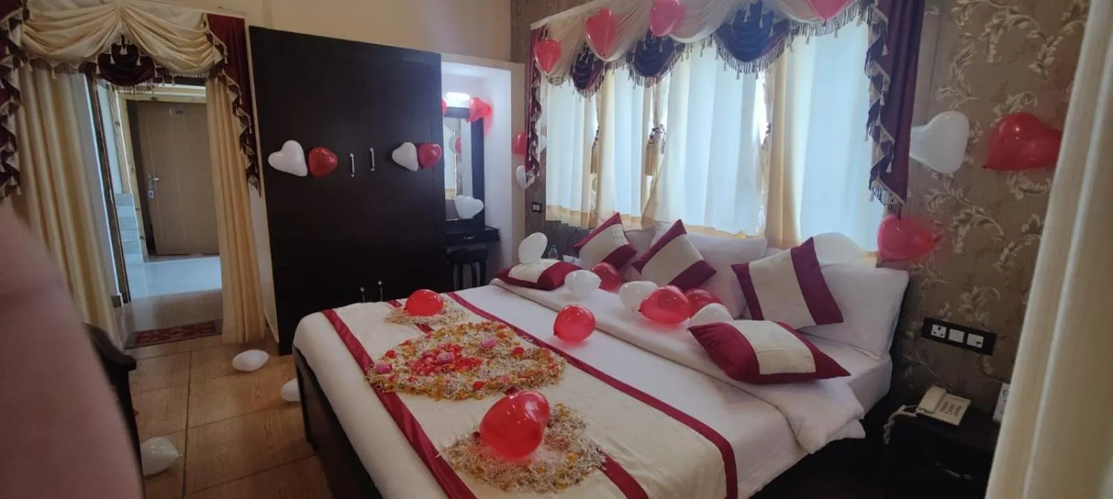 Bed in The Ranikhet Continental