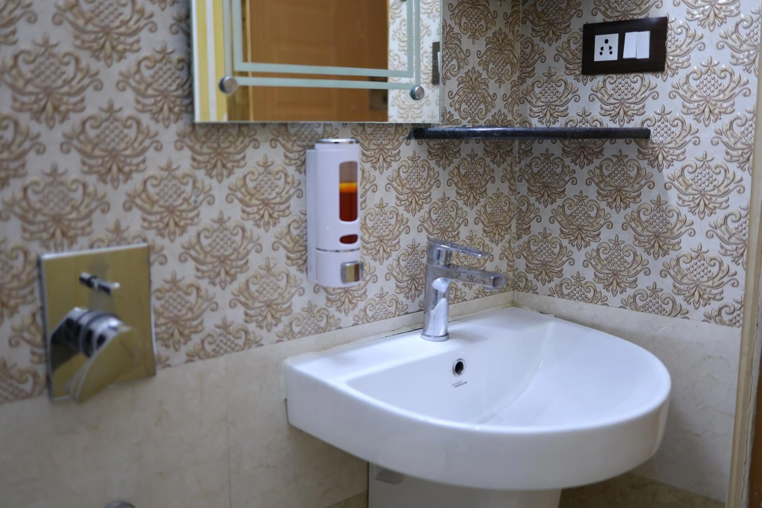 Bathroom in The Ranikhet Continental