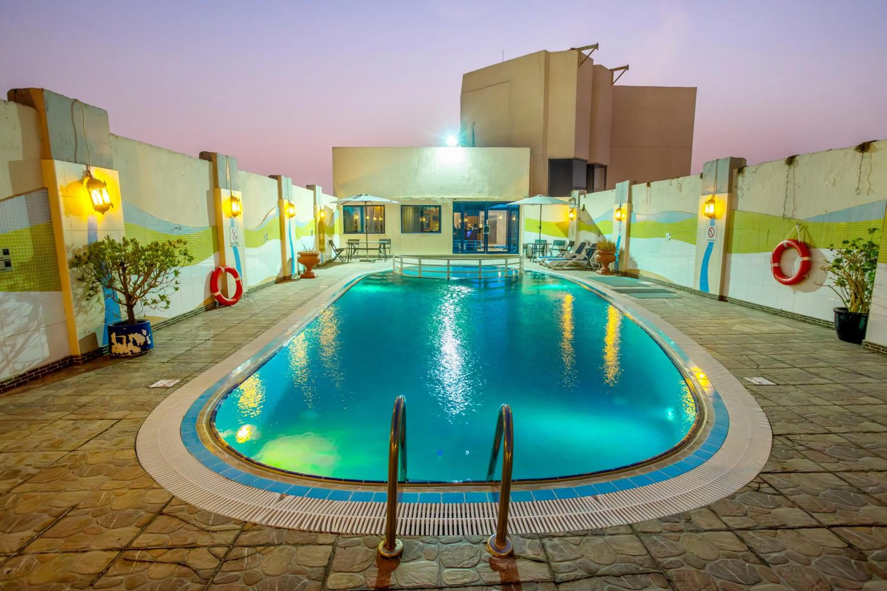 Swimming pool in THE PARK HOTEL Formerly Al Jawhara Gardens