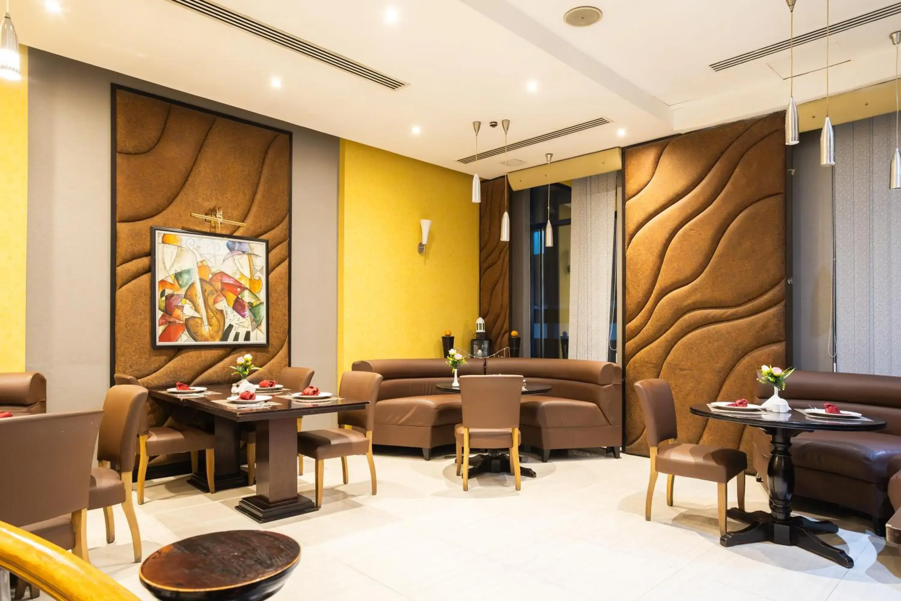 Restaurant/places to eat in THE PARK HOTEL Formerly Al Jawhara Gardens Restaurant/places to eat in THE PARK HOTEL Formerly Al Jawhara Gardens