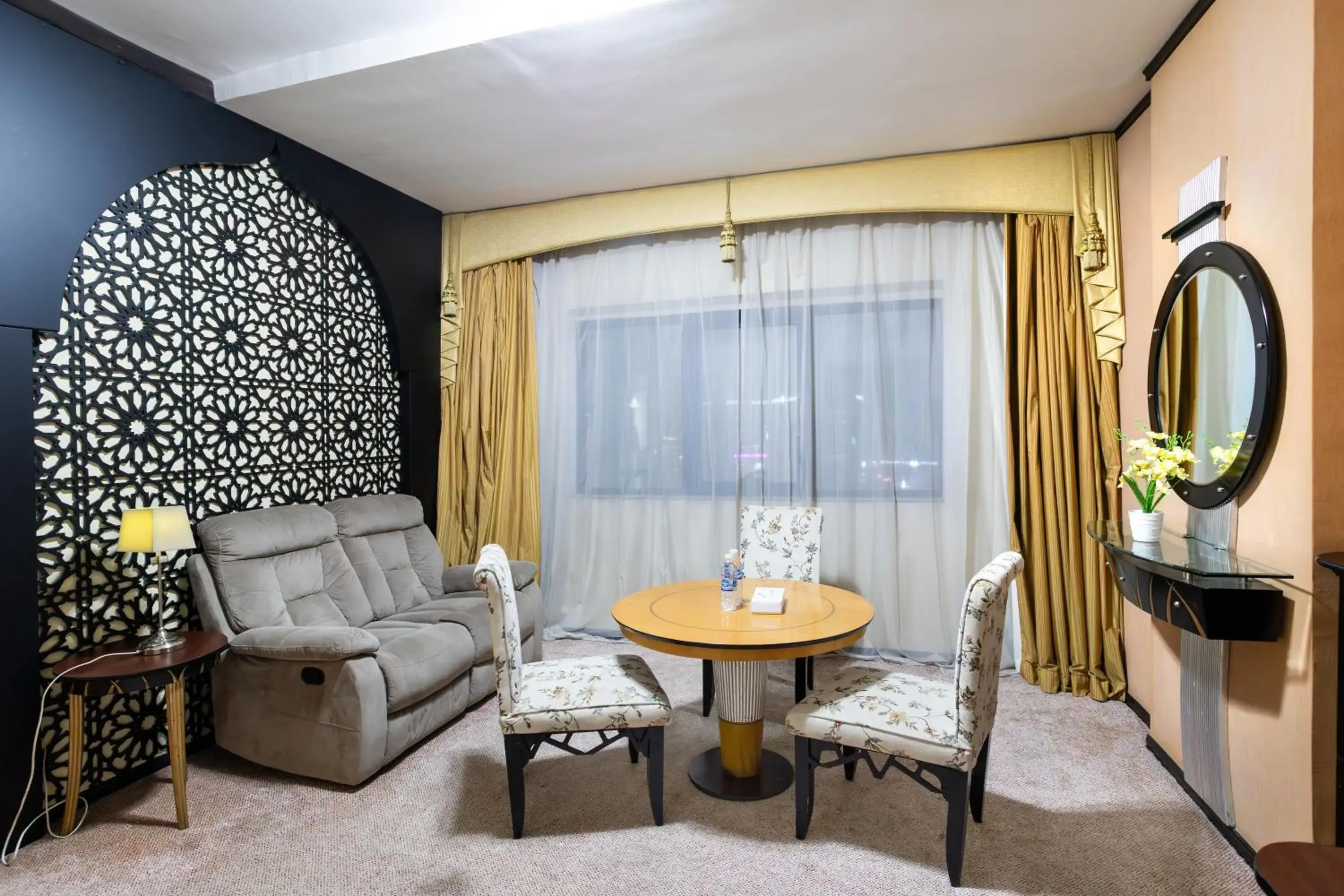 Living room in THE PARK HOTEL Formerly Al Jawhara Gardens Living room in THE PARK HOTEL Formerly Al Jawhara Gardens