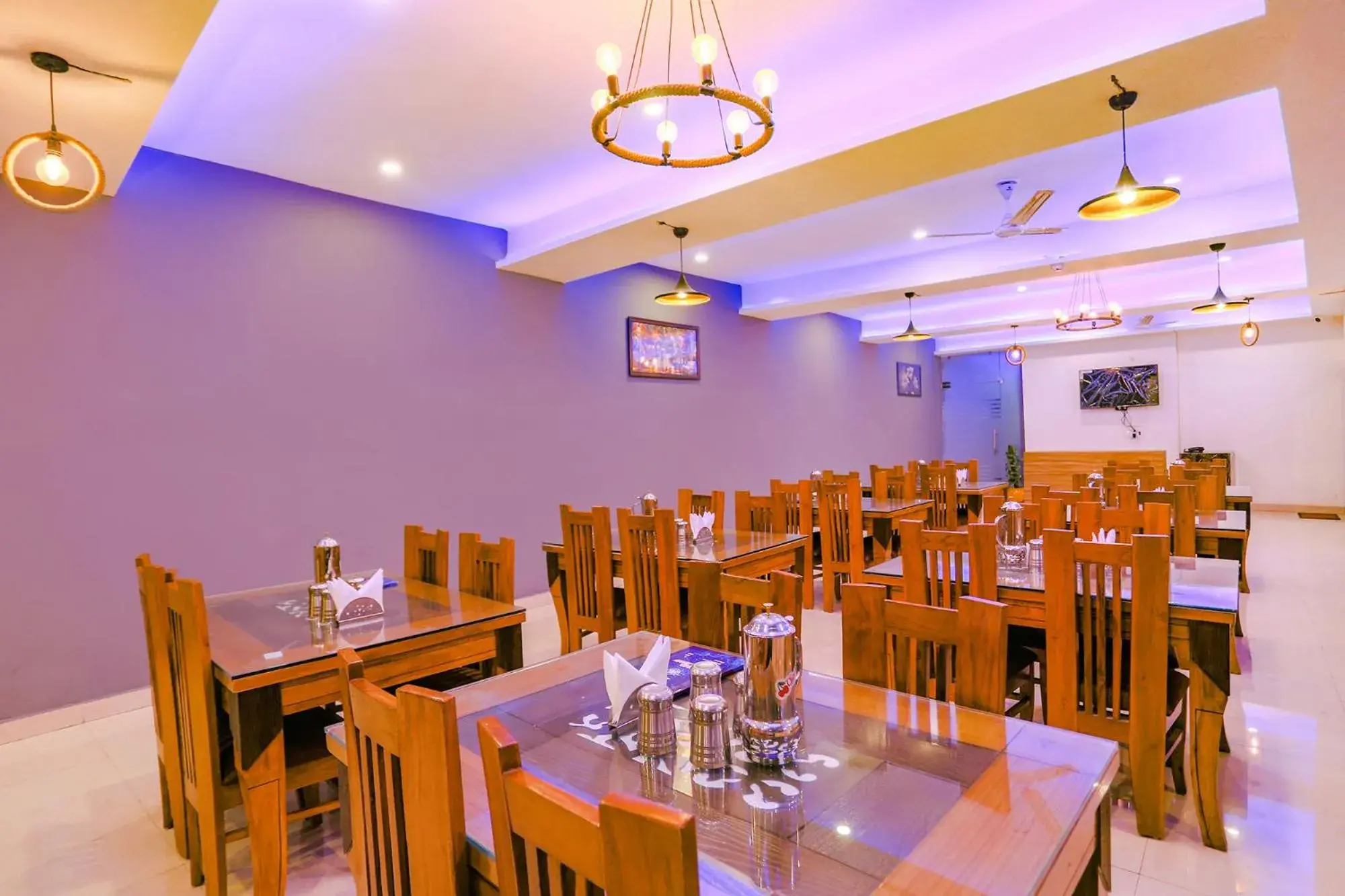 Restaurant/places to eat in FabHotel The Kiara Near IGI Delhi Airport Restaurant/places to eat in FabHotel The Kiara Near IGI Delhi Airport