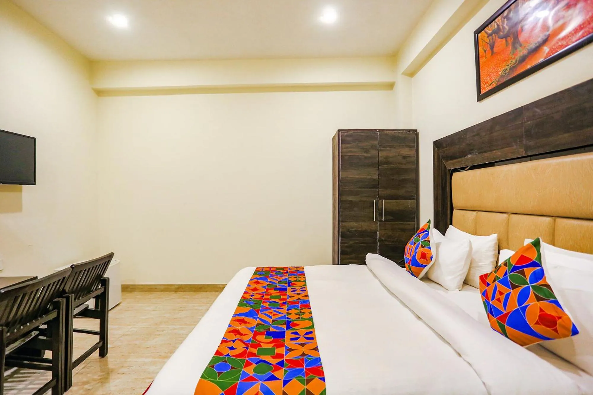 Bed in FabHotel The Kiara Near IGI Delhi Airport