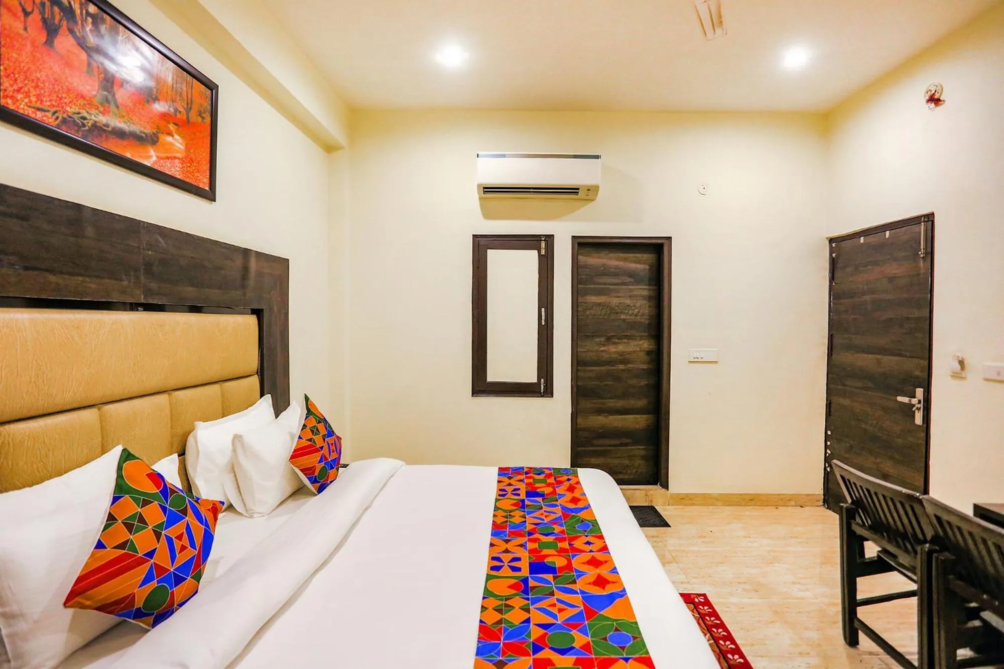 Bed in FabHotel The Kiara Near IGI Delhi Airport