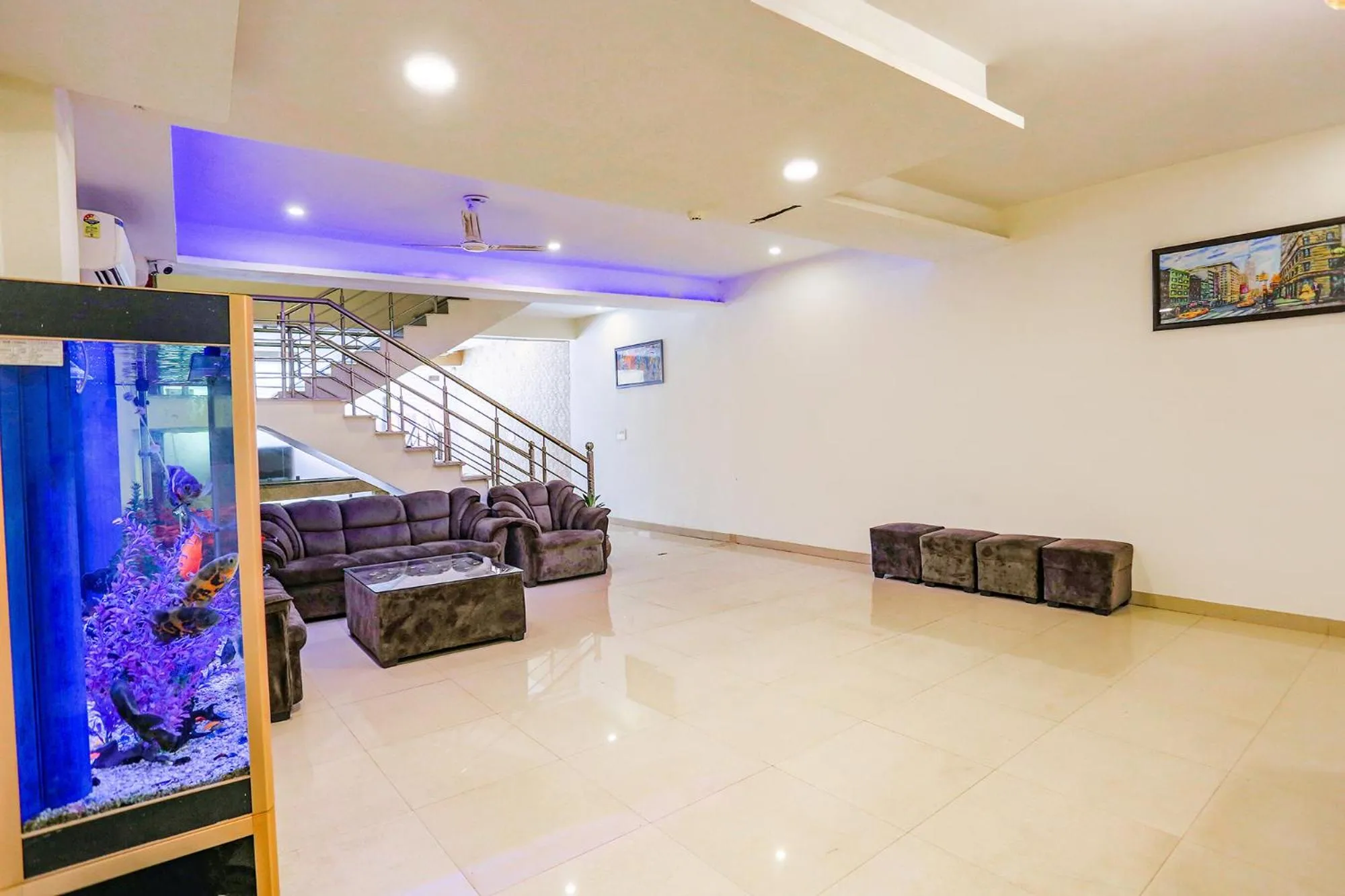 Seating area in FabHotel The Kiara Near IGI Delhi Airport